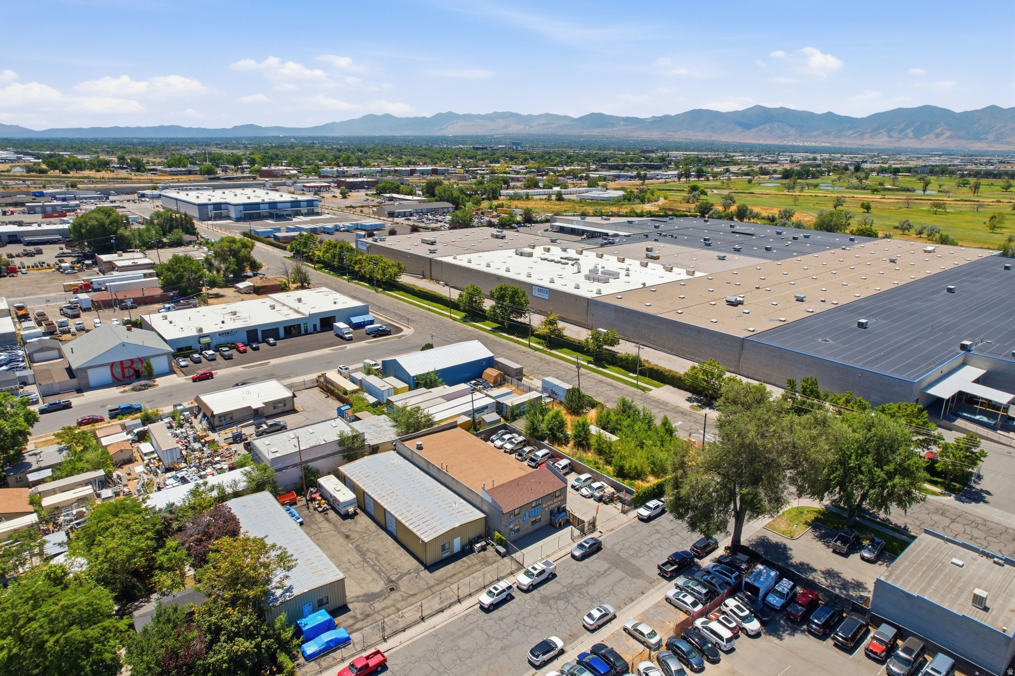 LINCOLN - Commercial Sale