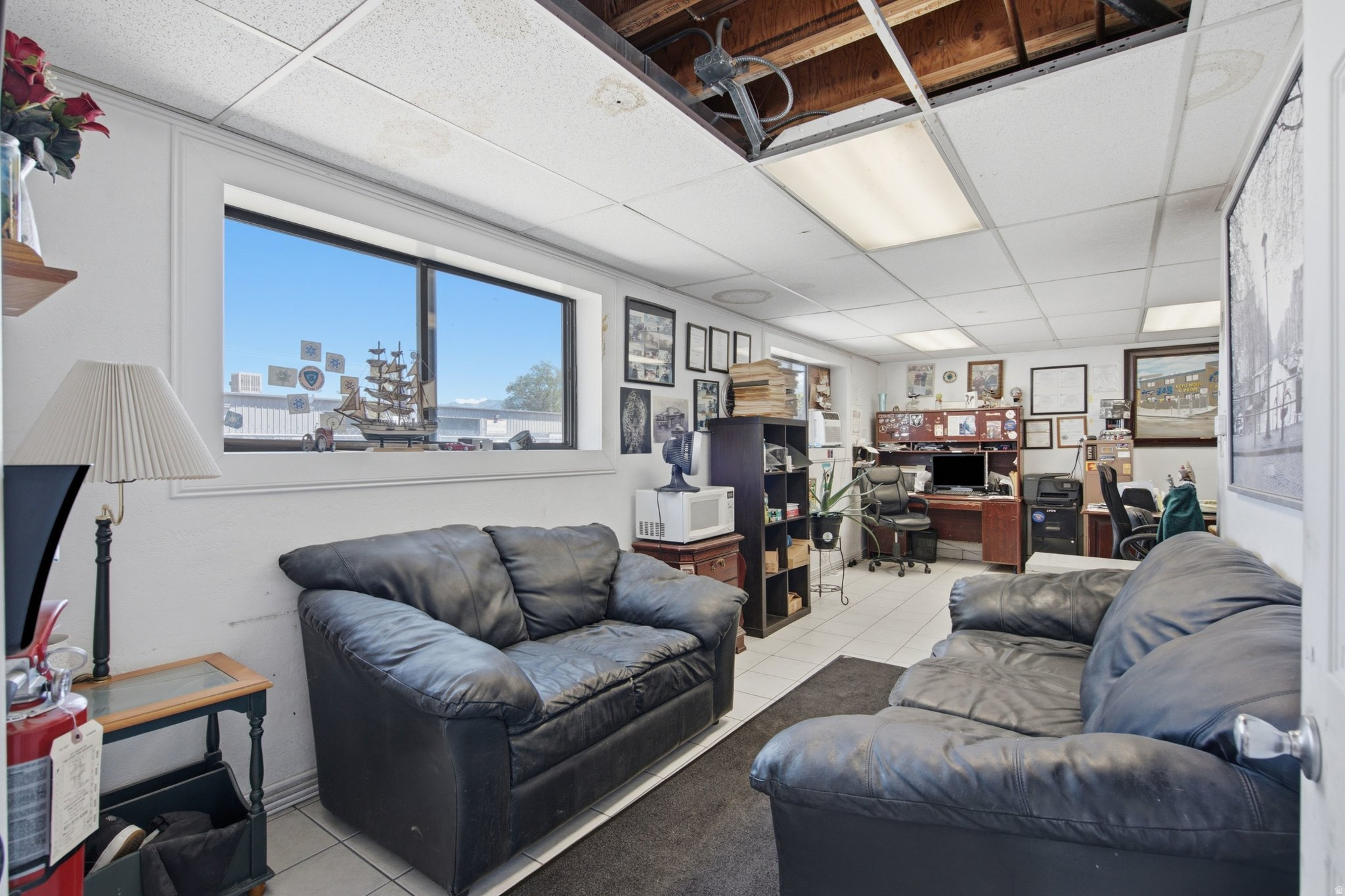 LINCOLN - Commercial Sale