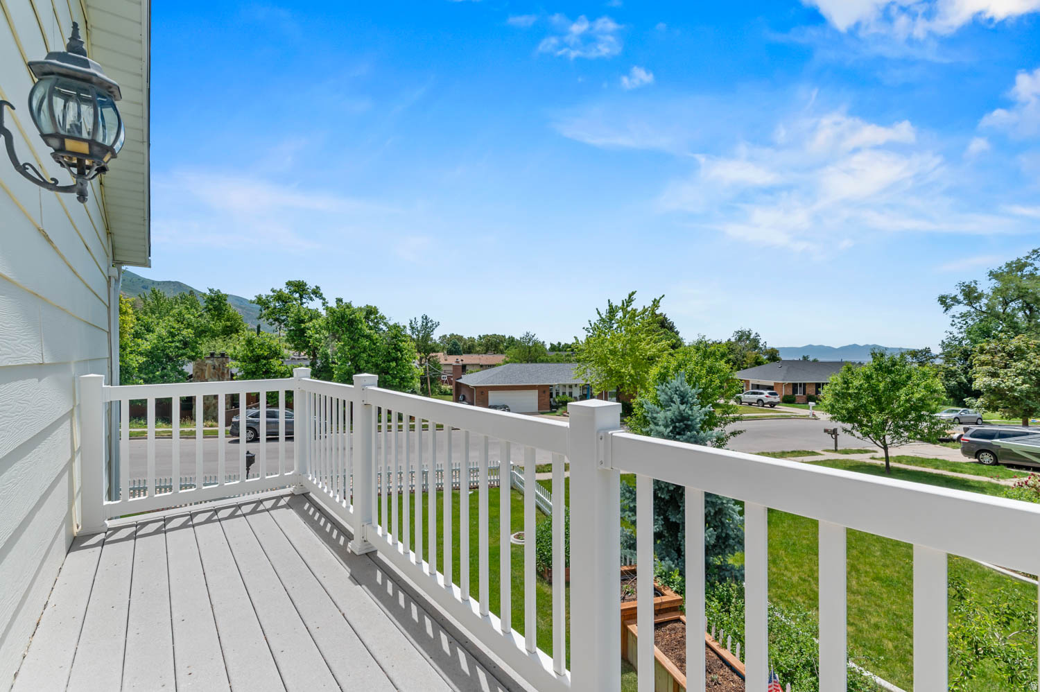 KING CLARION HILLS - Residential
