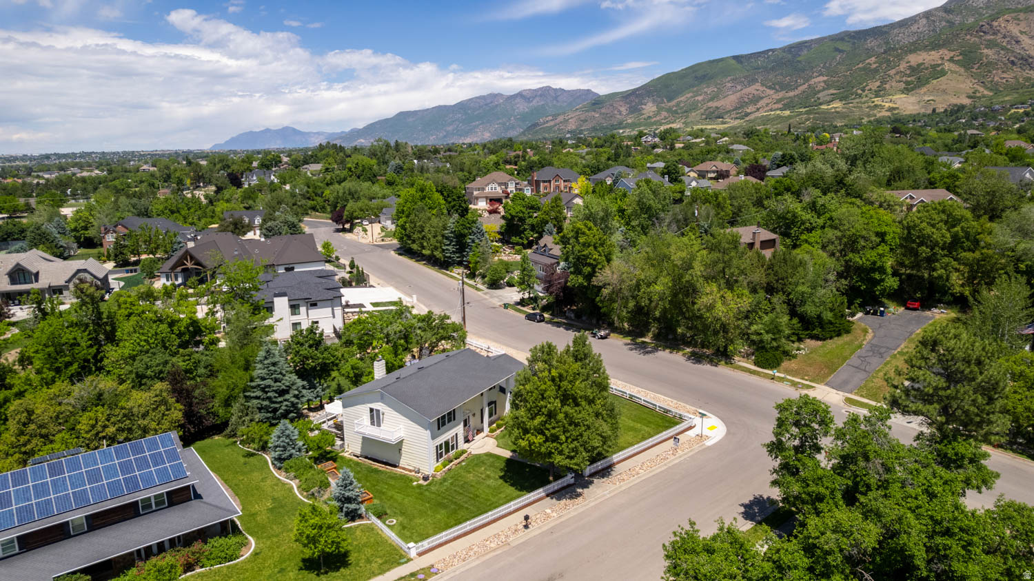 KING CLARION HILLS - Residential