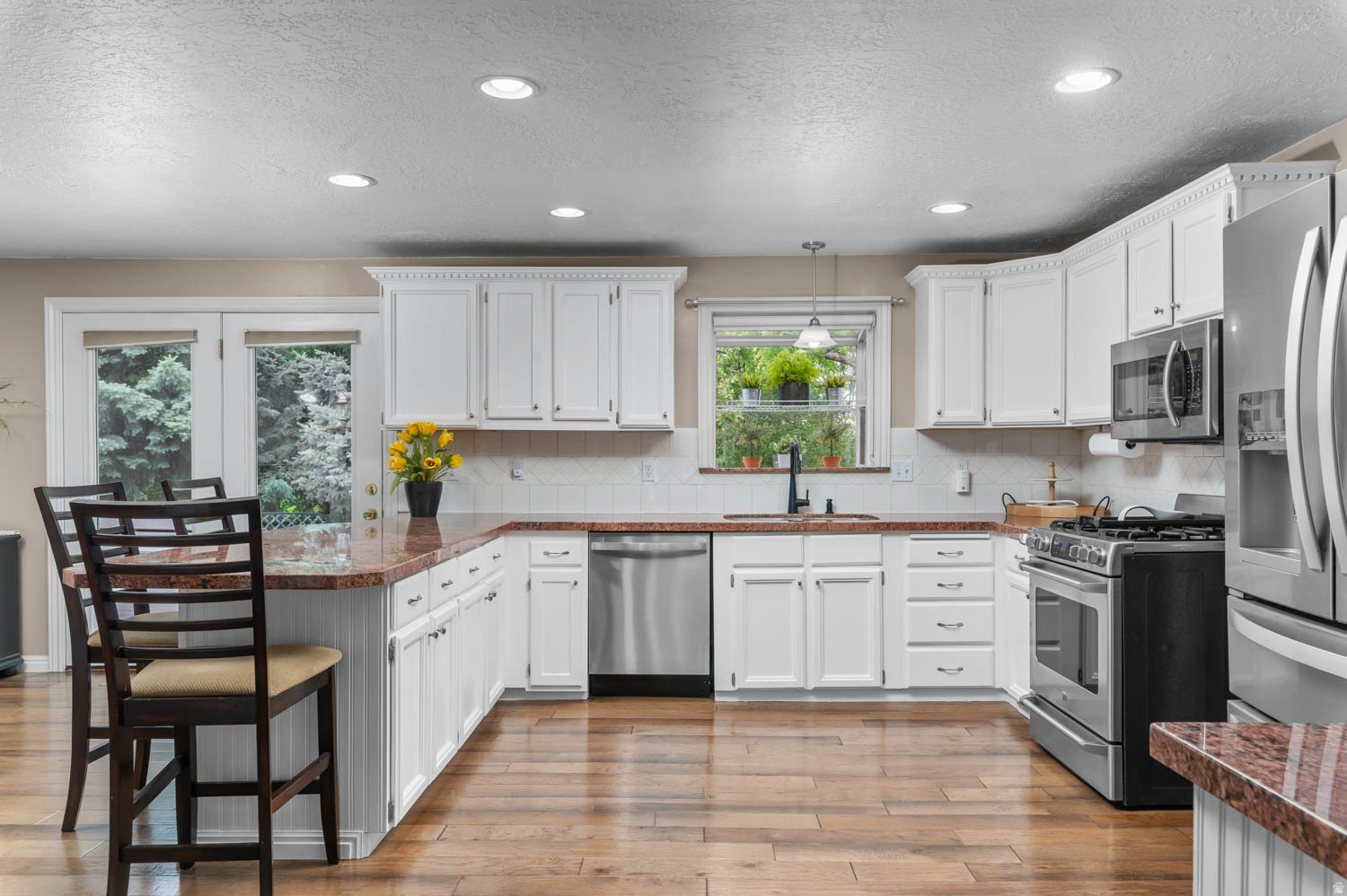 KING CLARION HILLS - Residential