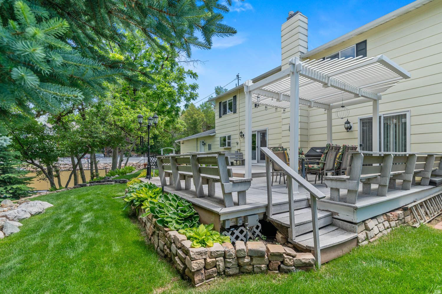 KING CLARION HILLS - Residential