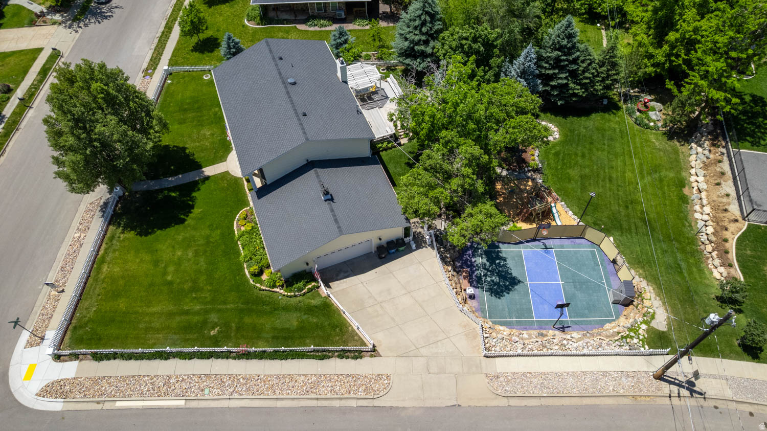 KING CLARION HILLS - Residential