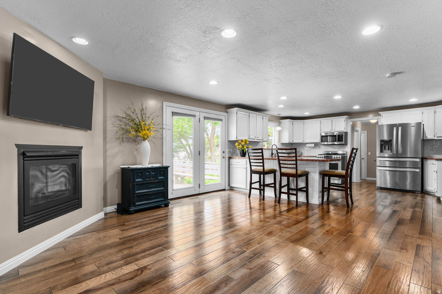 KING CLARION HILLS - Residential