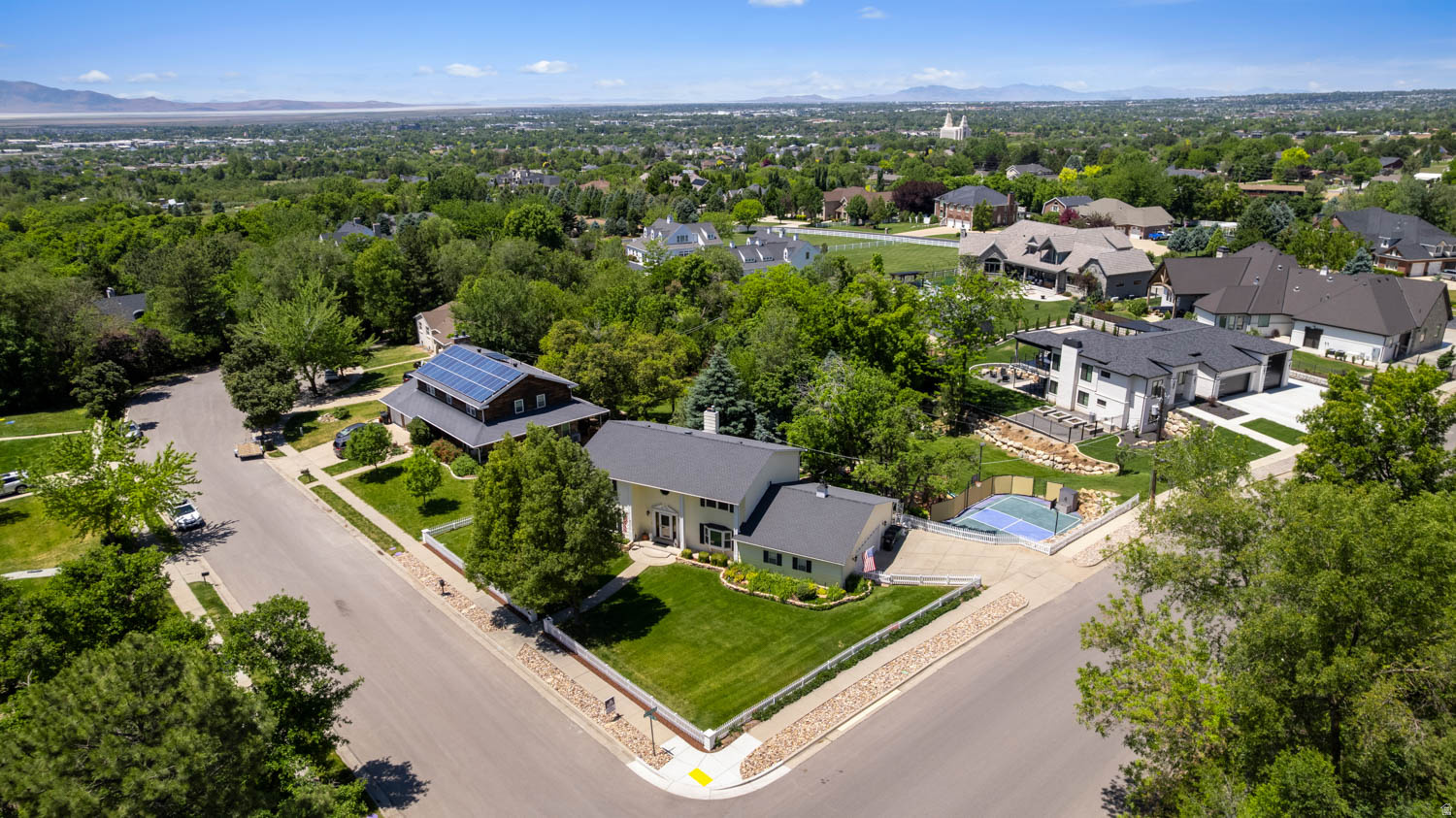 KING CLARION HILLS - Residential