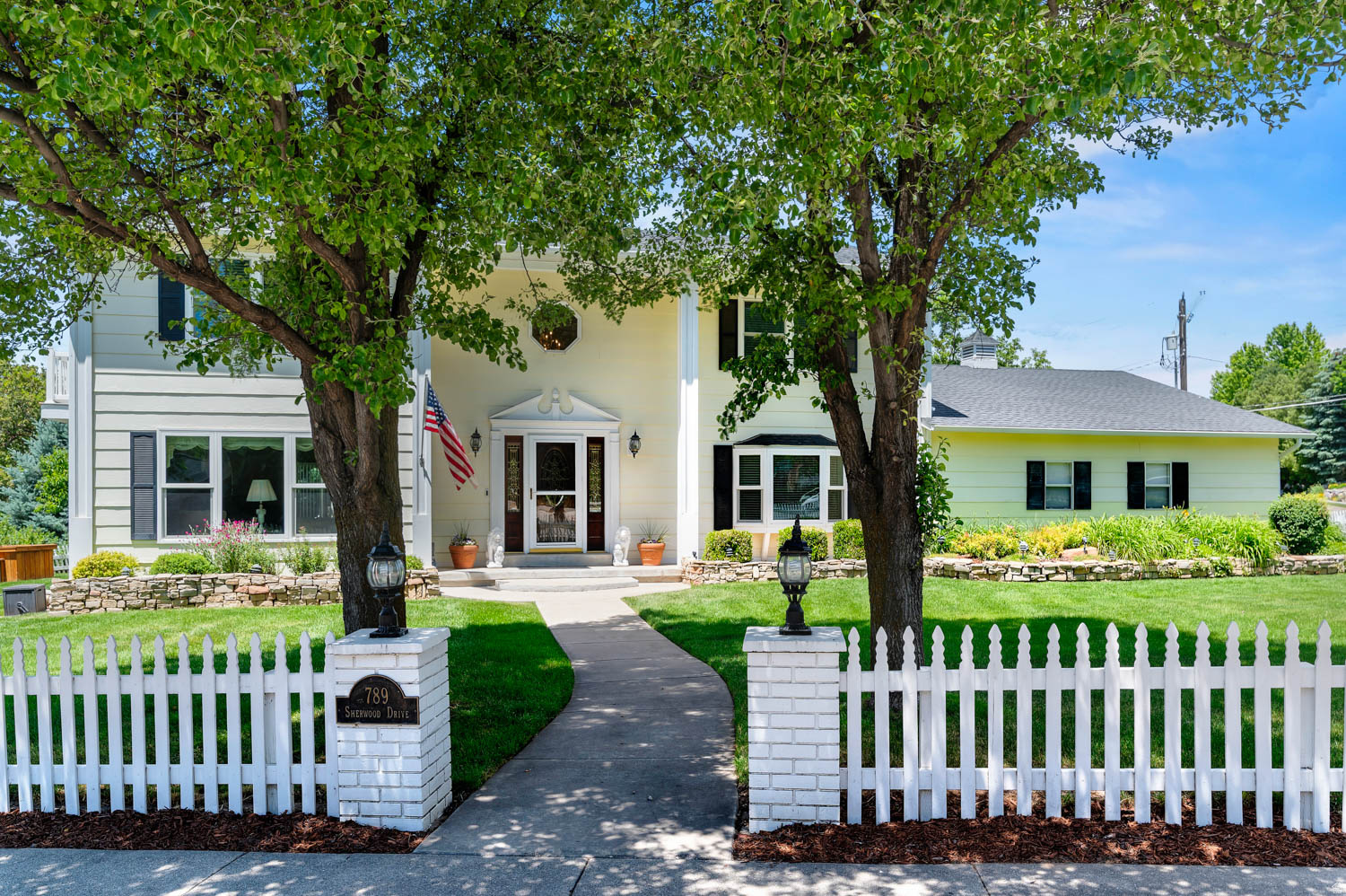 KING CLARION HILLS - Residential