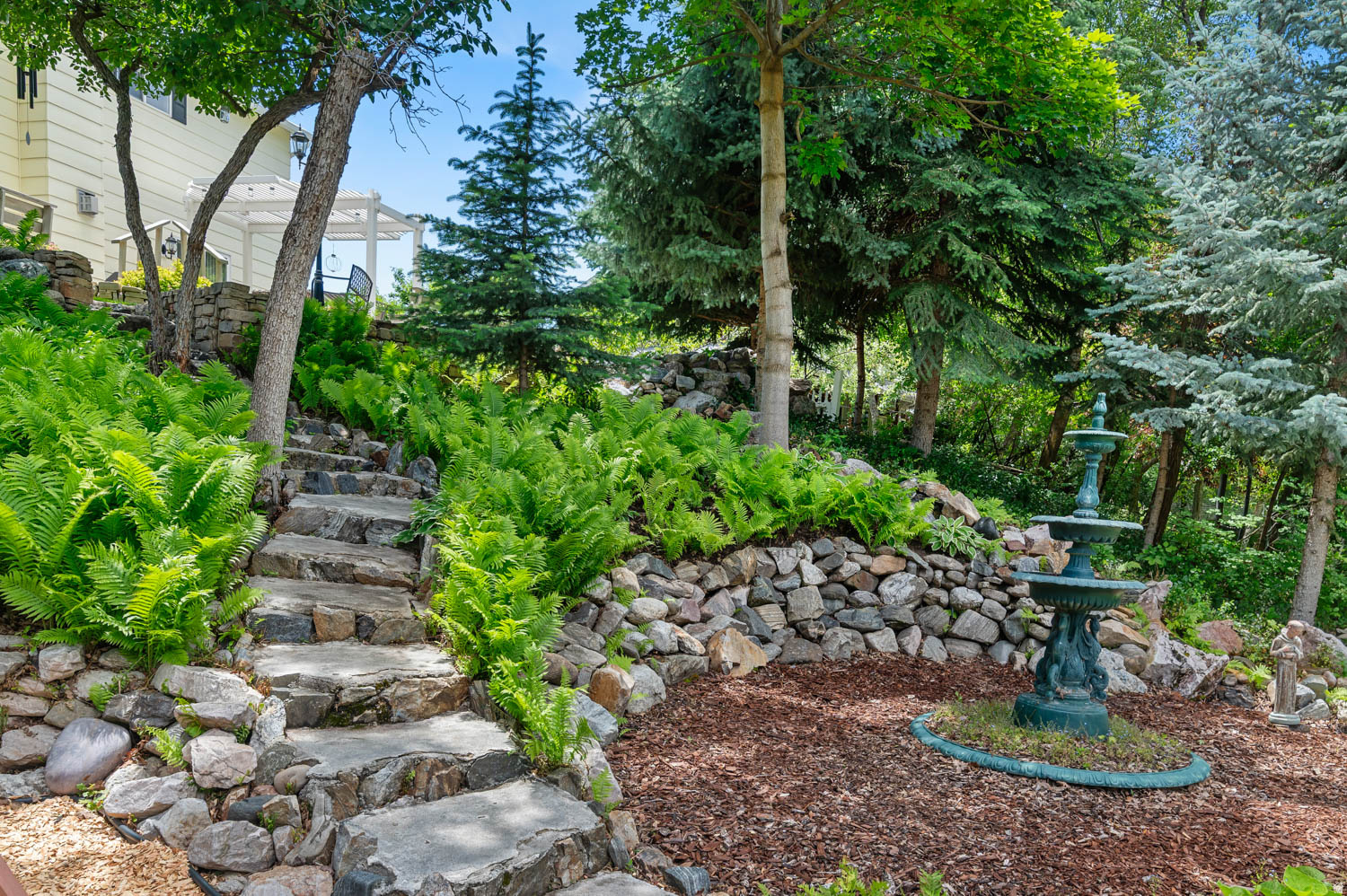 KING CLARION HILLS - Residential