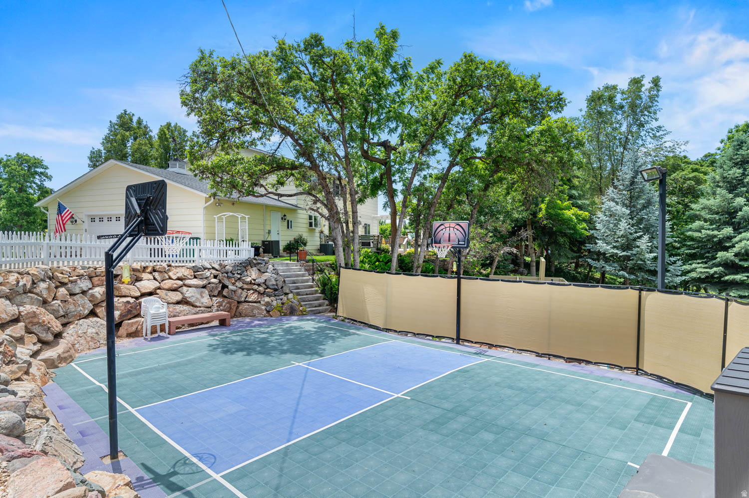 KING CLARION HILLS - Residential