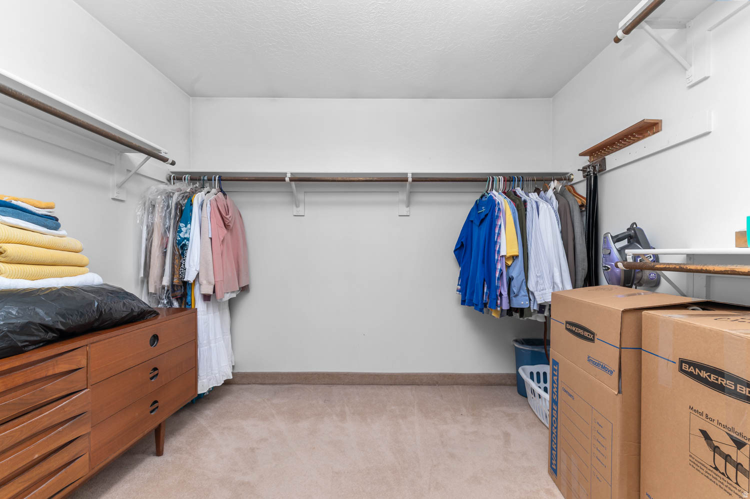 KING CLARION HILLS - Residential