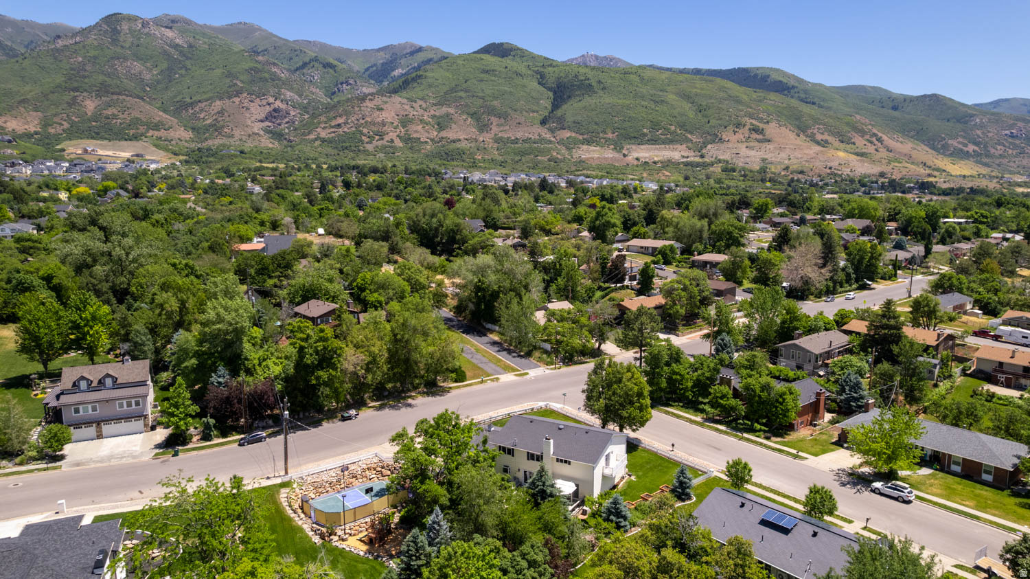 KING CLARION HILLS - Residential