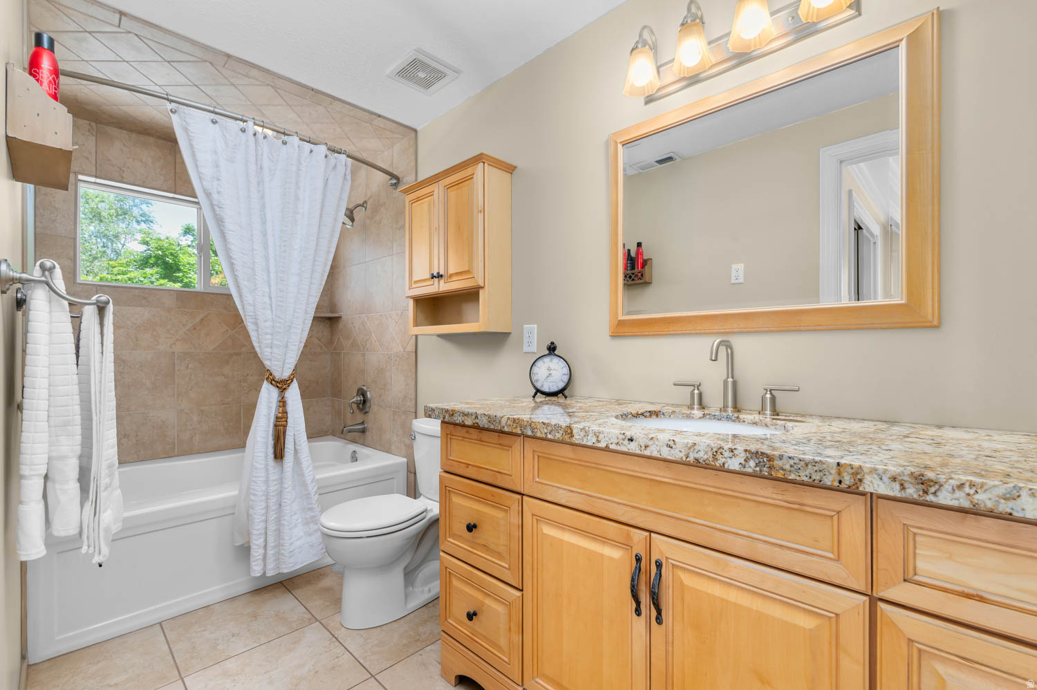 KING CLARION HILLS - Residential