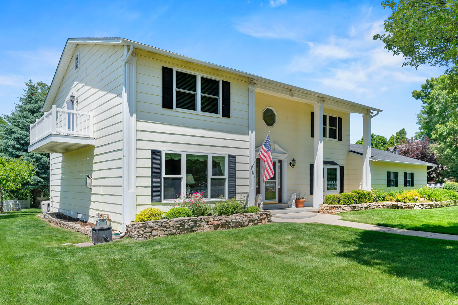 KING CLARION HILLS - Residential