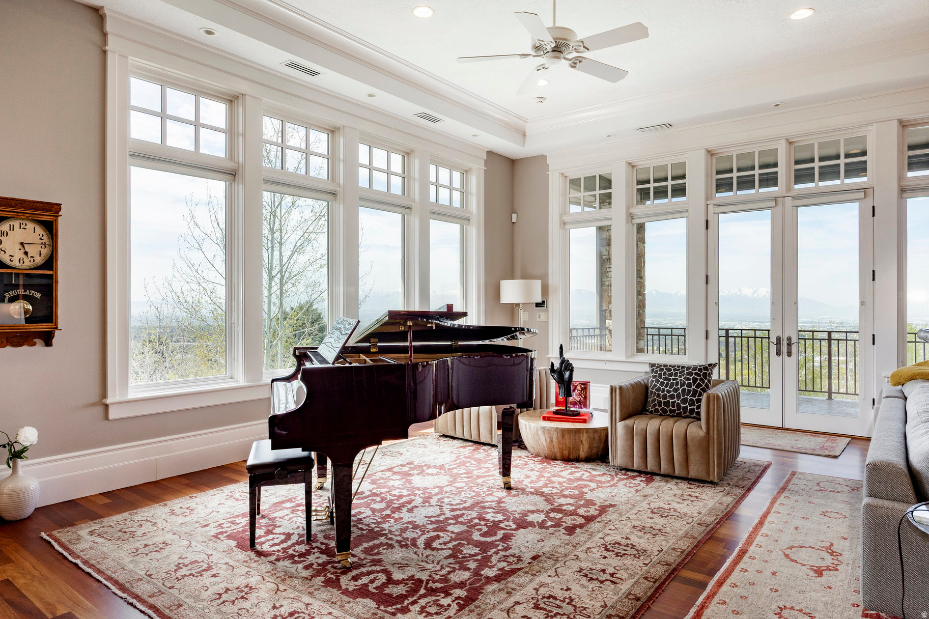 SCENIC CIRCLE - Residential
