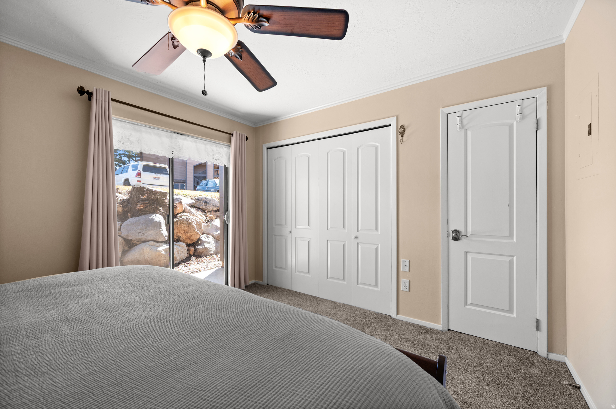 WOLF LODGE CONDOMINIUMS - Residential