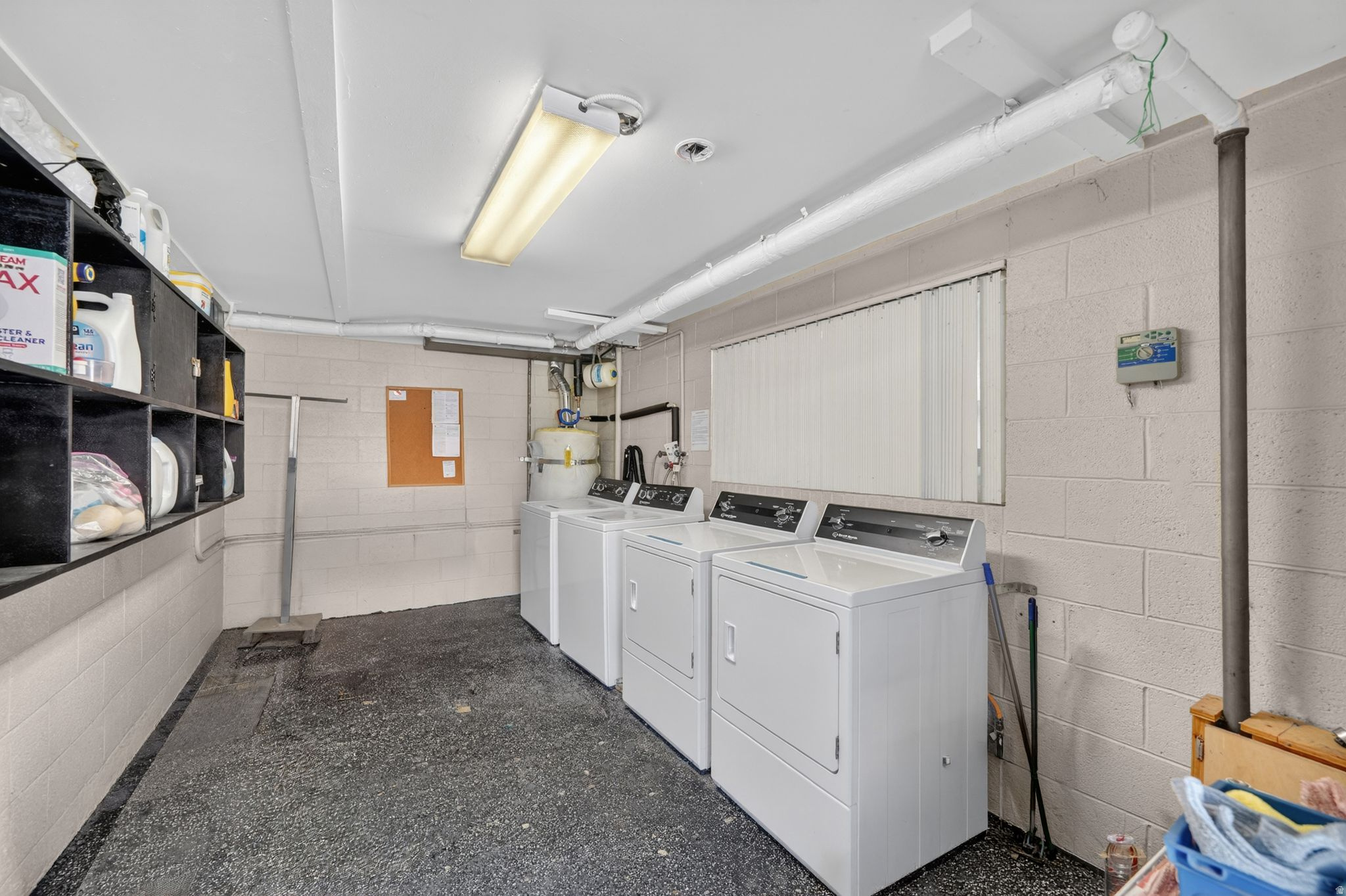 NOTTING COURT CONDOMINIUMS - Residential