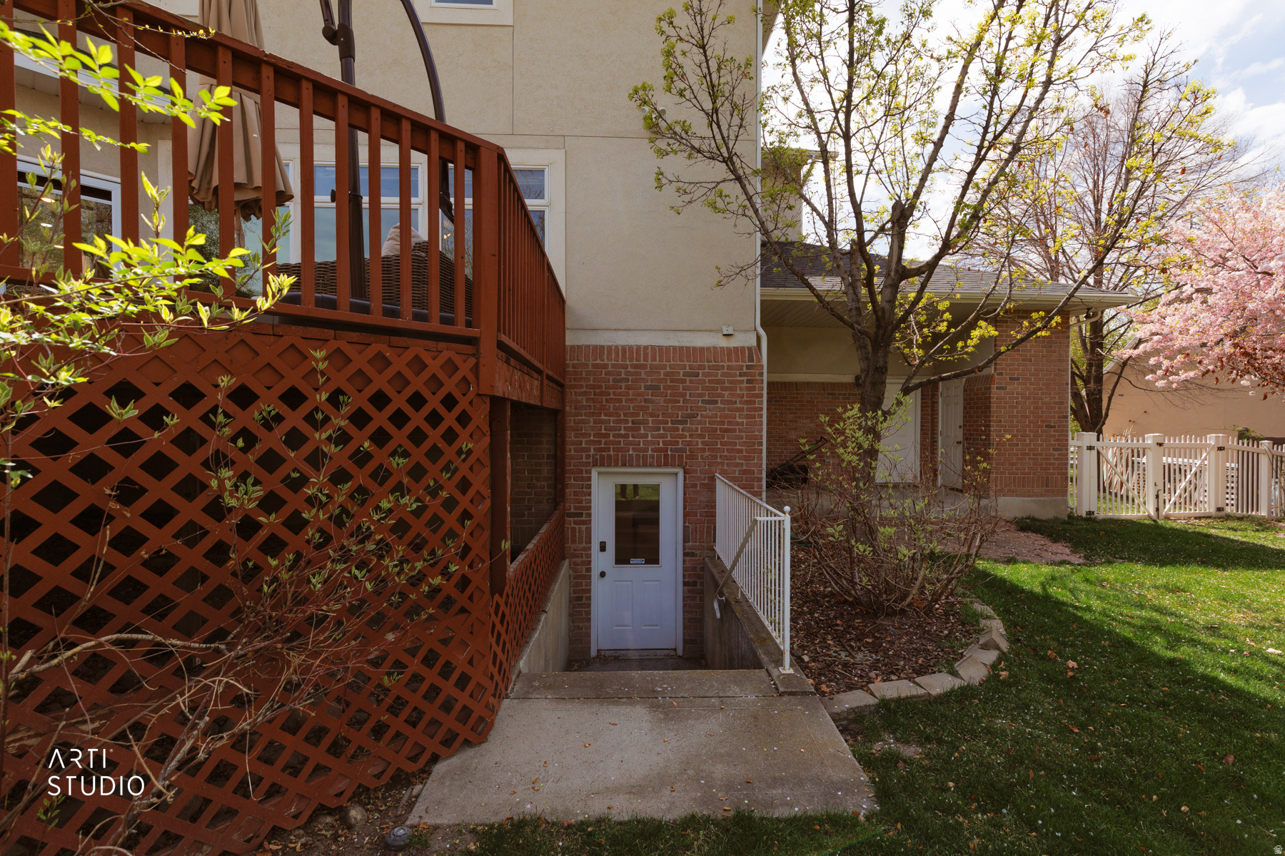 BEAR HOLLOW ESTATES - Residential