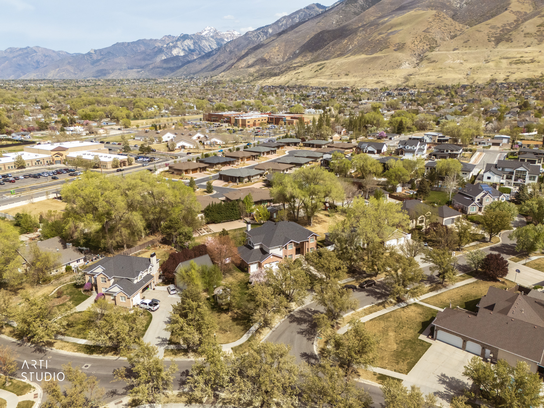 BEAR HOLLOW ESTATES - Residential