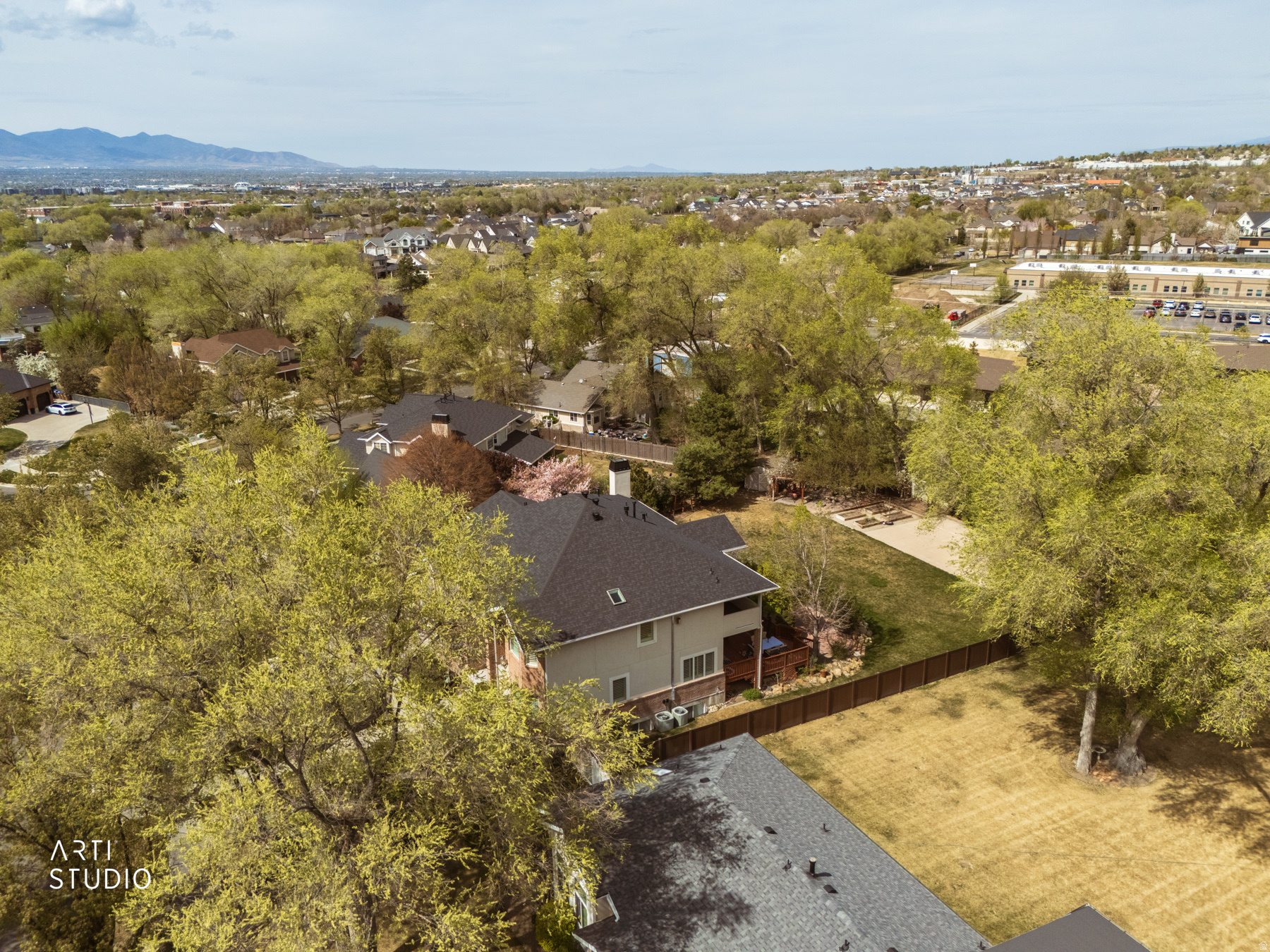 BEAR HOLLOW ESTATES - Residential