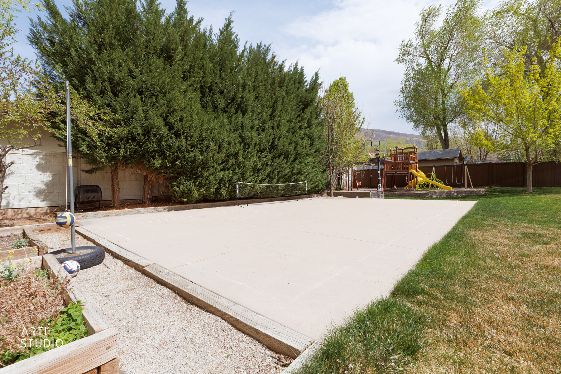 BEAR HOLLOW ESTATES - Residential