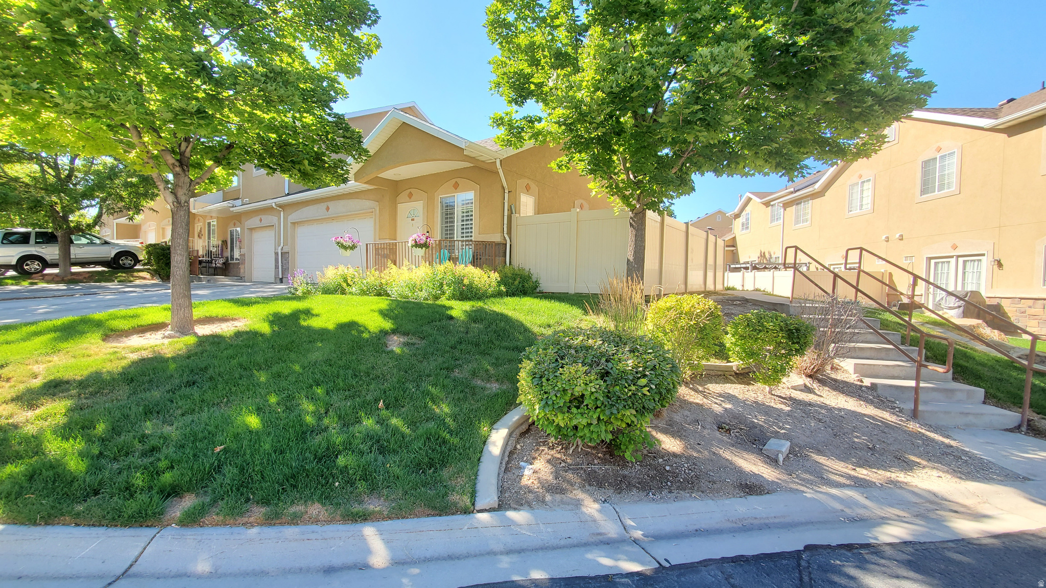 COPPER HILLS CONDOMINIUMS - Residential