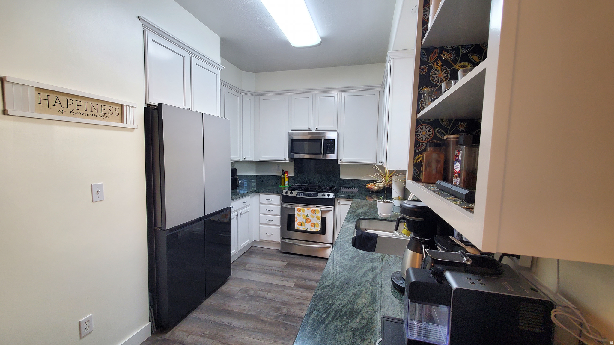 COPPER HILLS CONDOMINIUMS - Residential