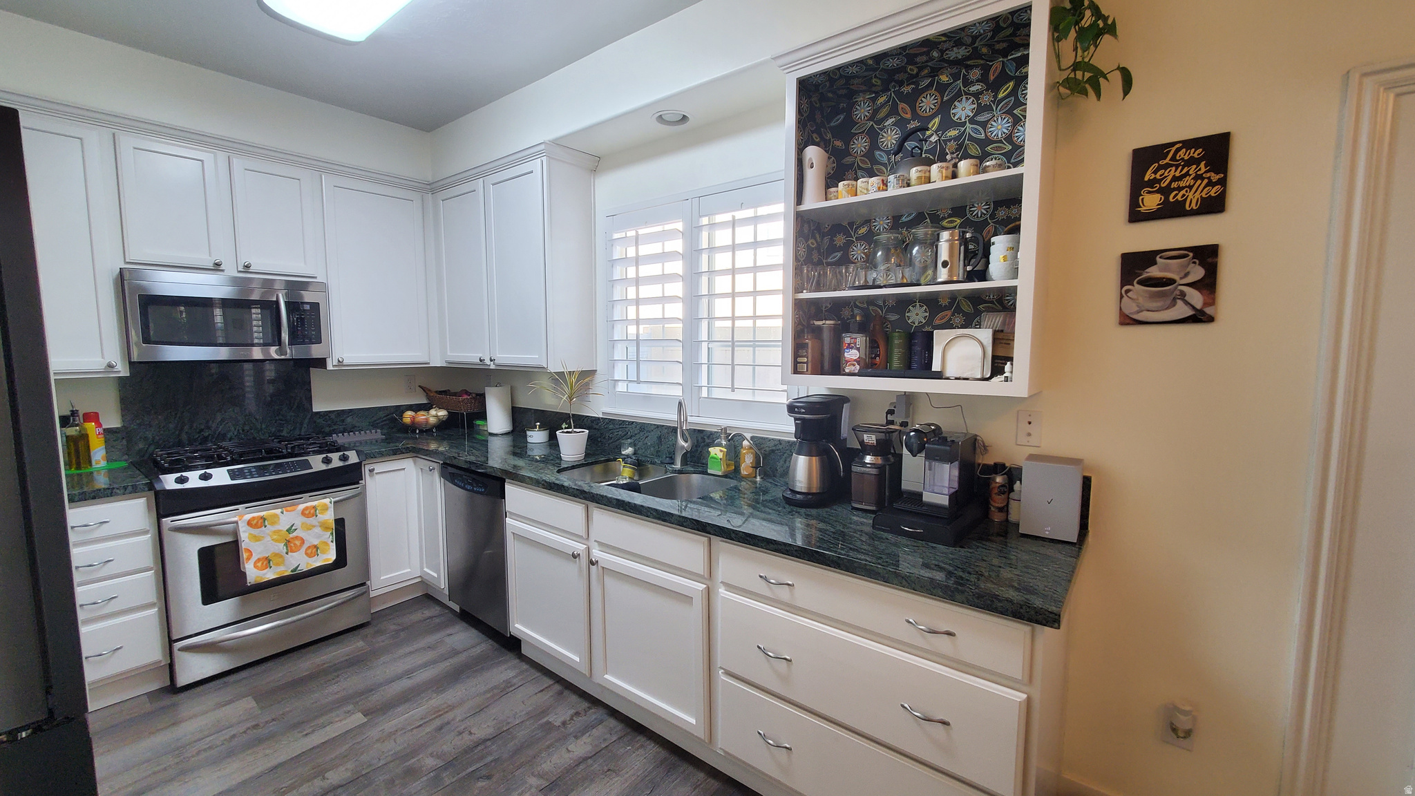 COPPER HILLS CONDOMINIUMS - Residential