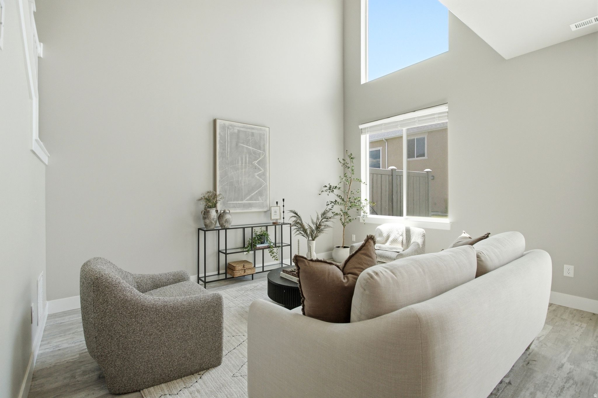 LAKEVIEW - Residential