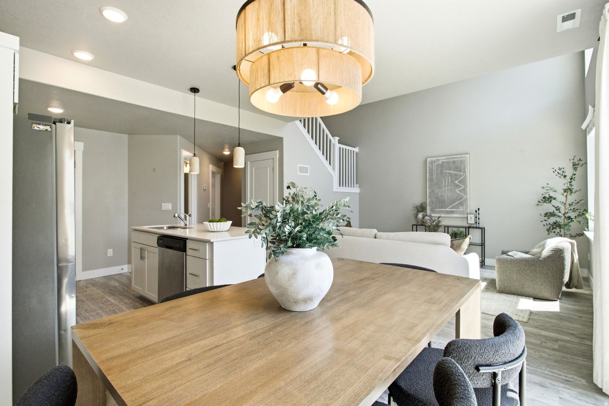 LAKEVIEW - Residential