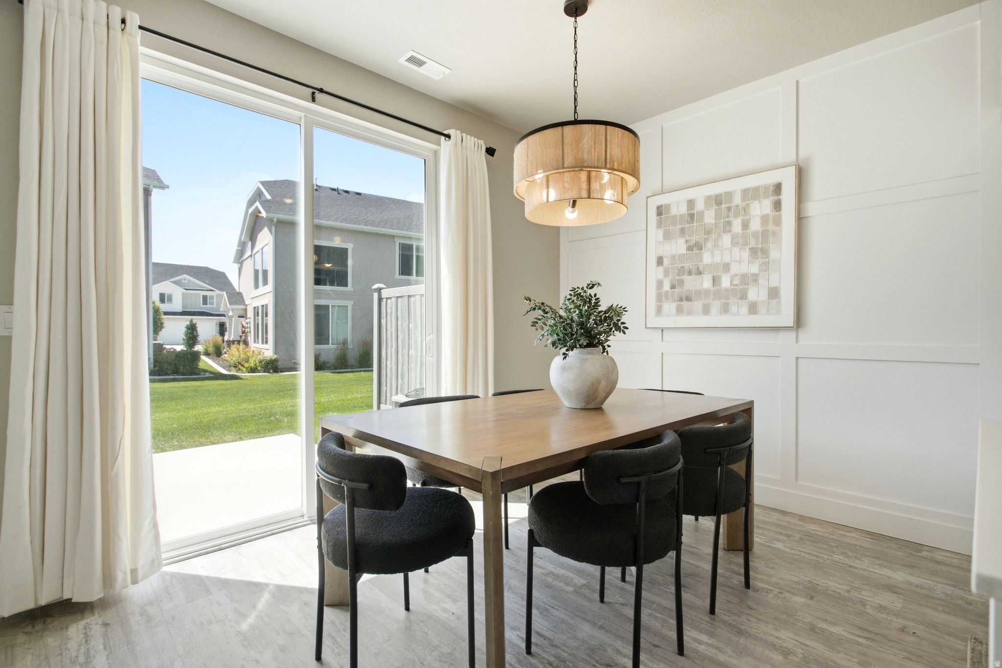 LAKEVIEW - Residential