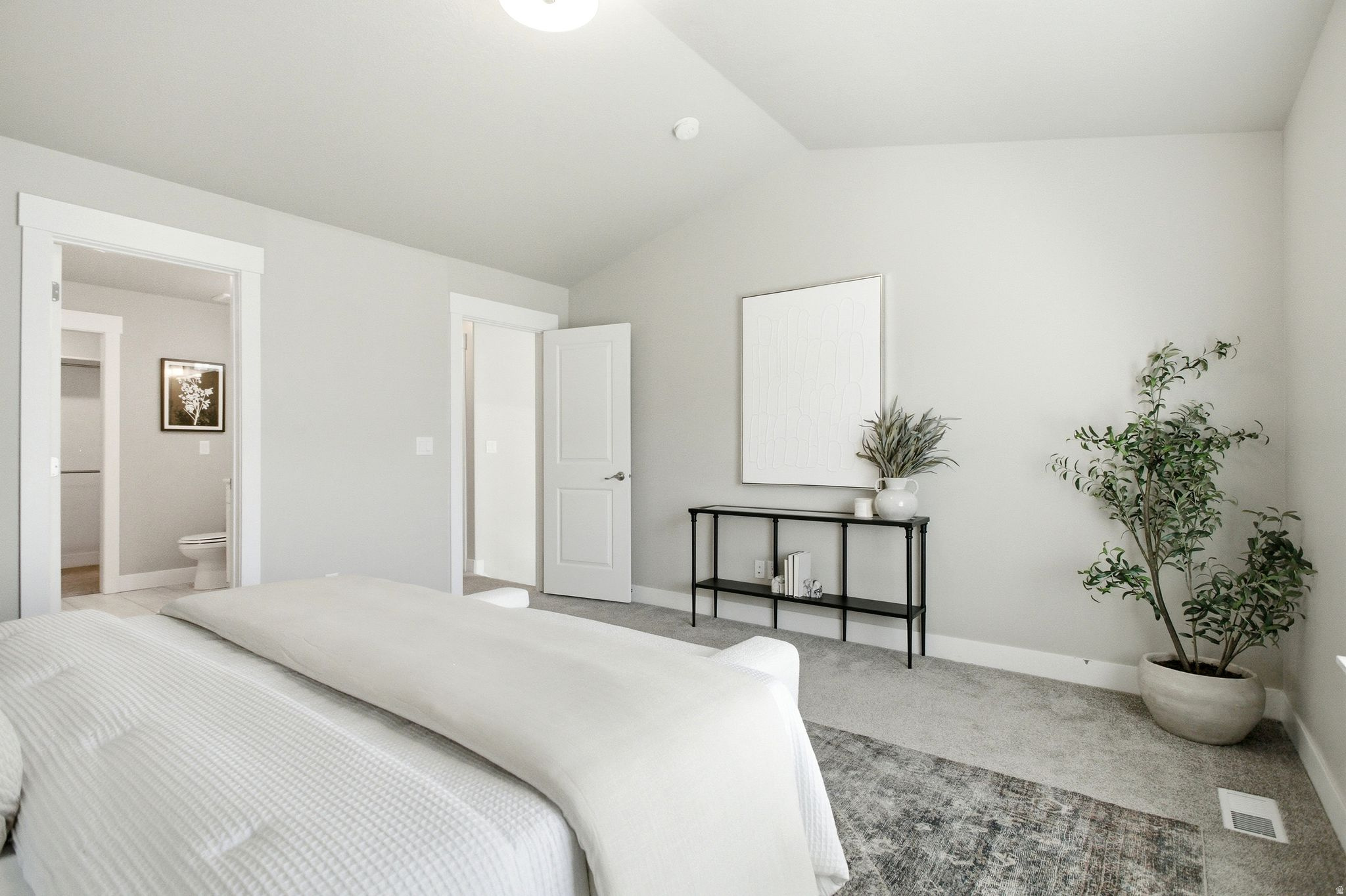 LAKEVIEW - Residential