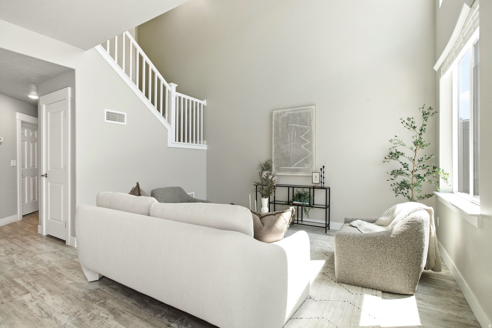 LAKEVIEW - Residential