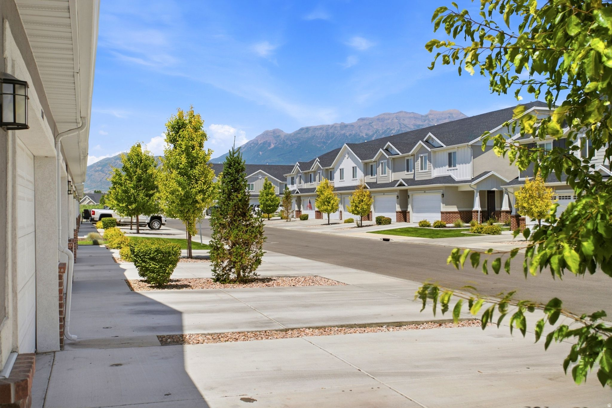 LAKEVIEW - Residential