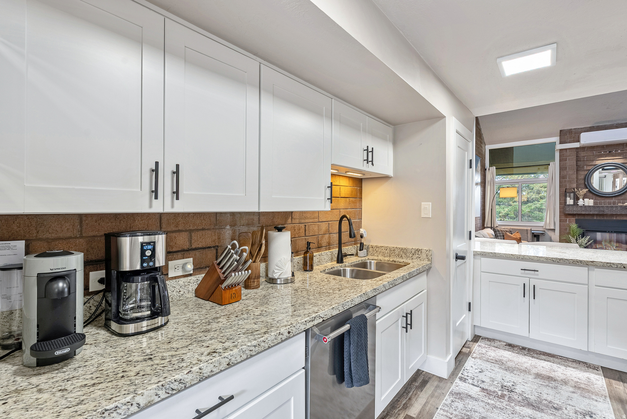 PARK AVENUE CONDOMINIUMS - Residential