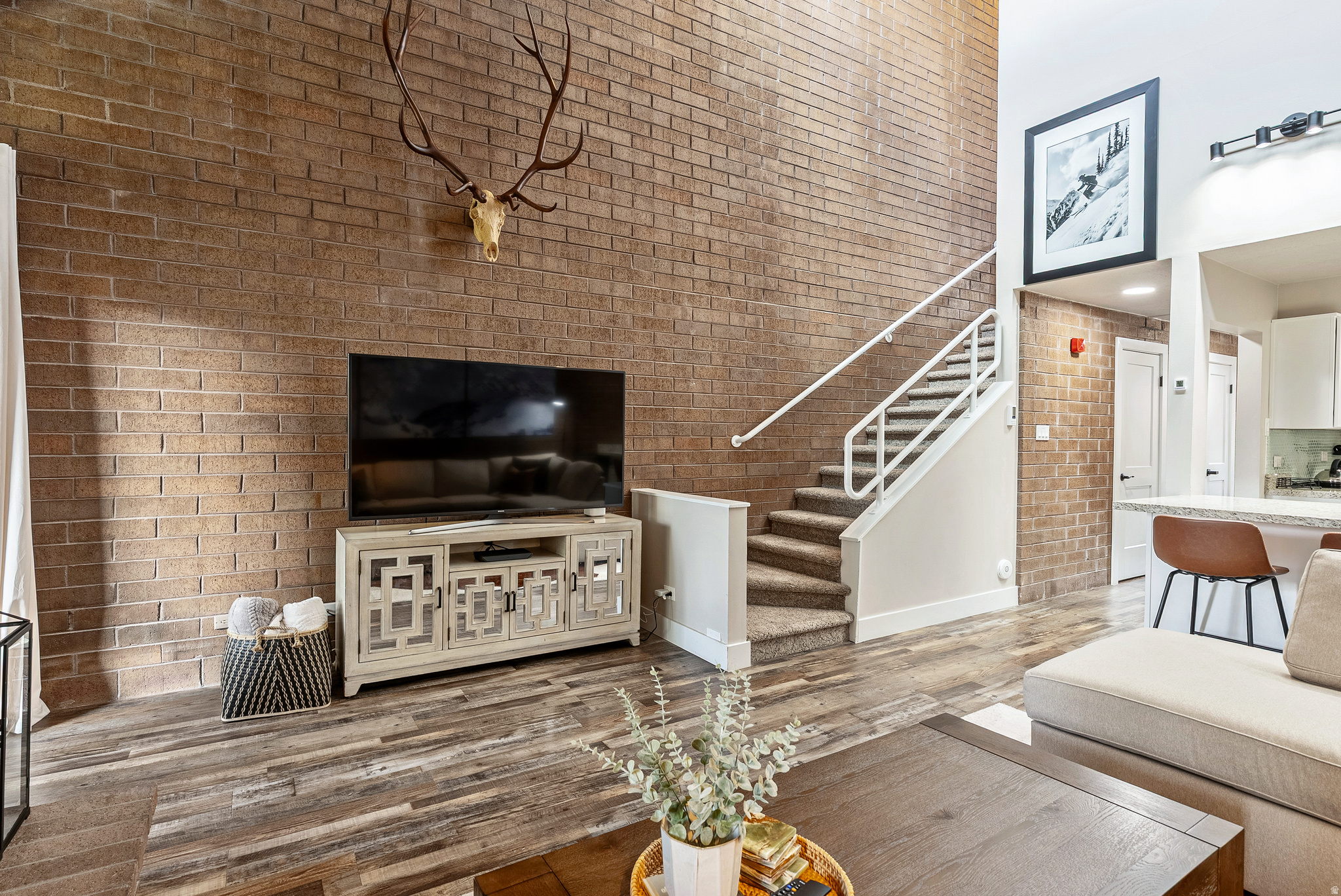PARK AVENUE CONDOMINIUMS - Residential