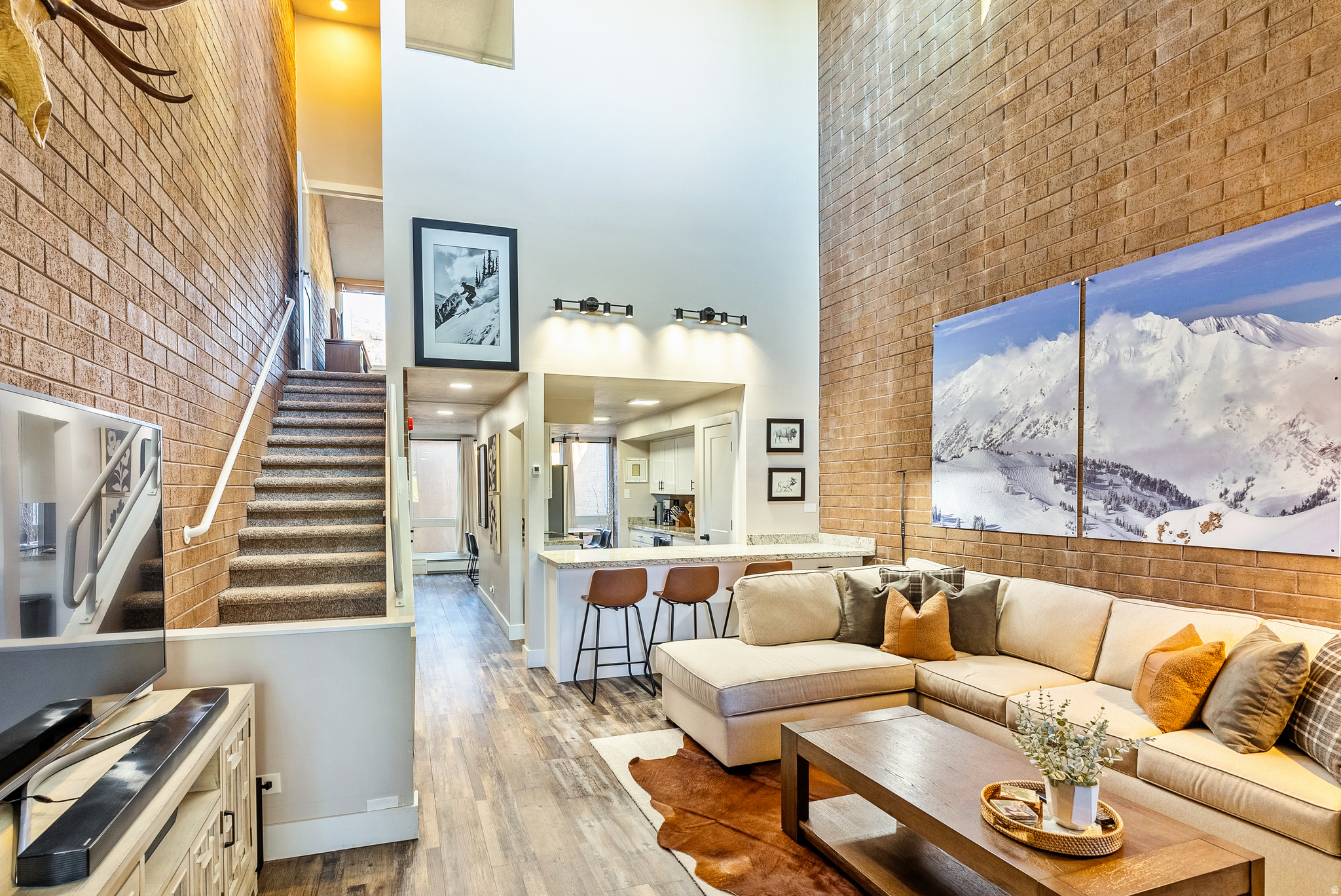 PARK AVENUE CONDOMINIUMS - Residential