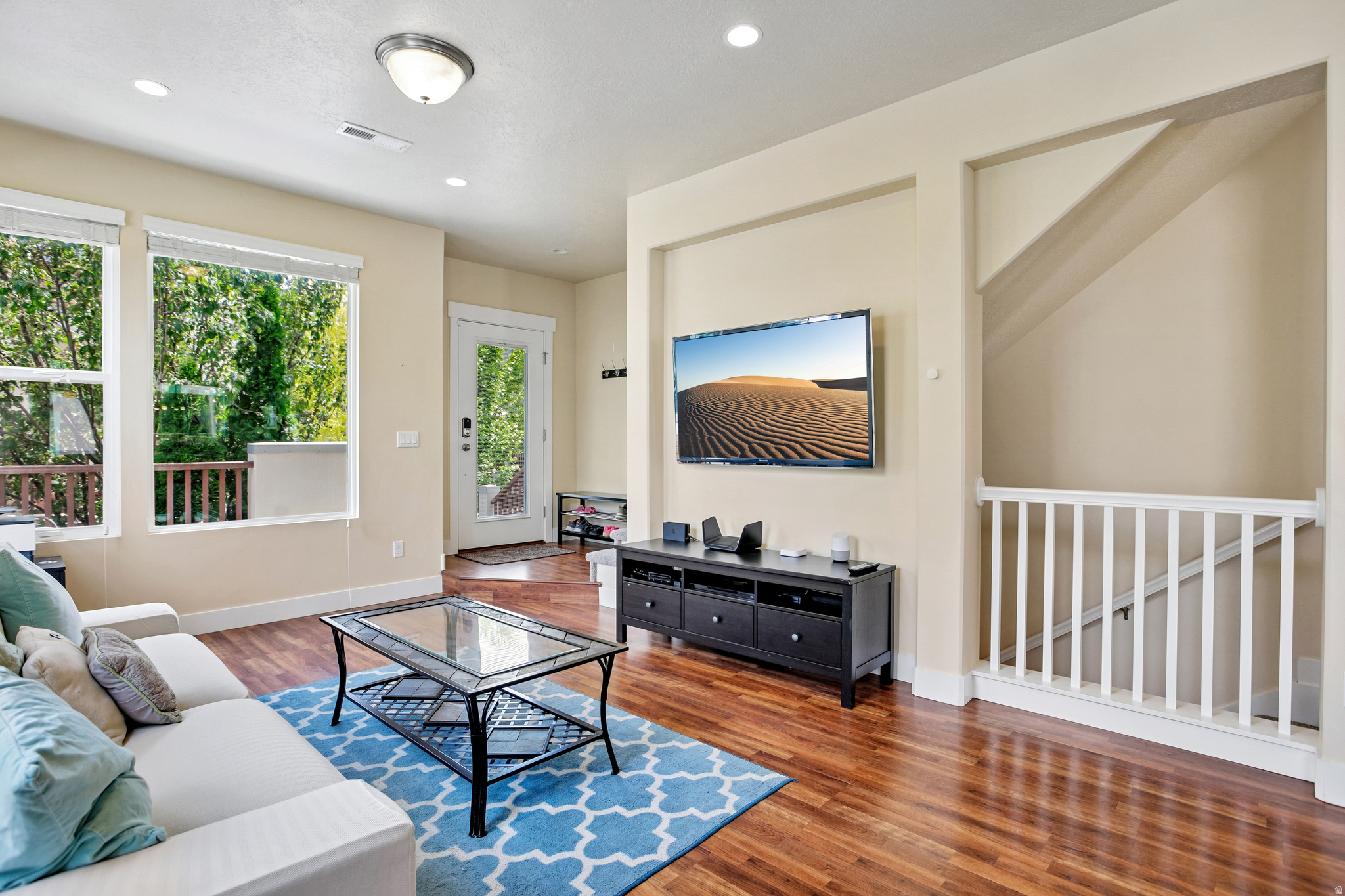 DAYBREAK - Residential
