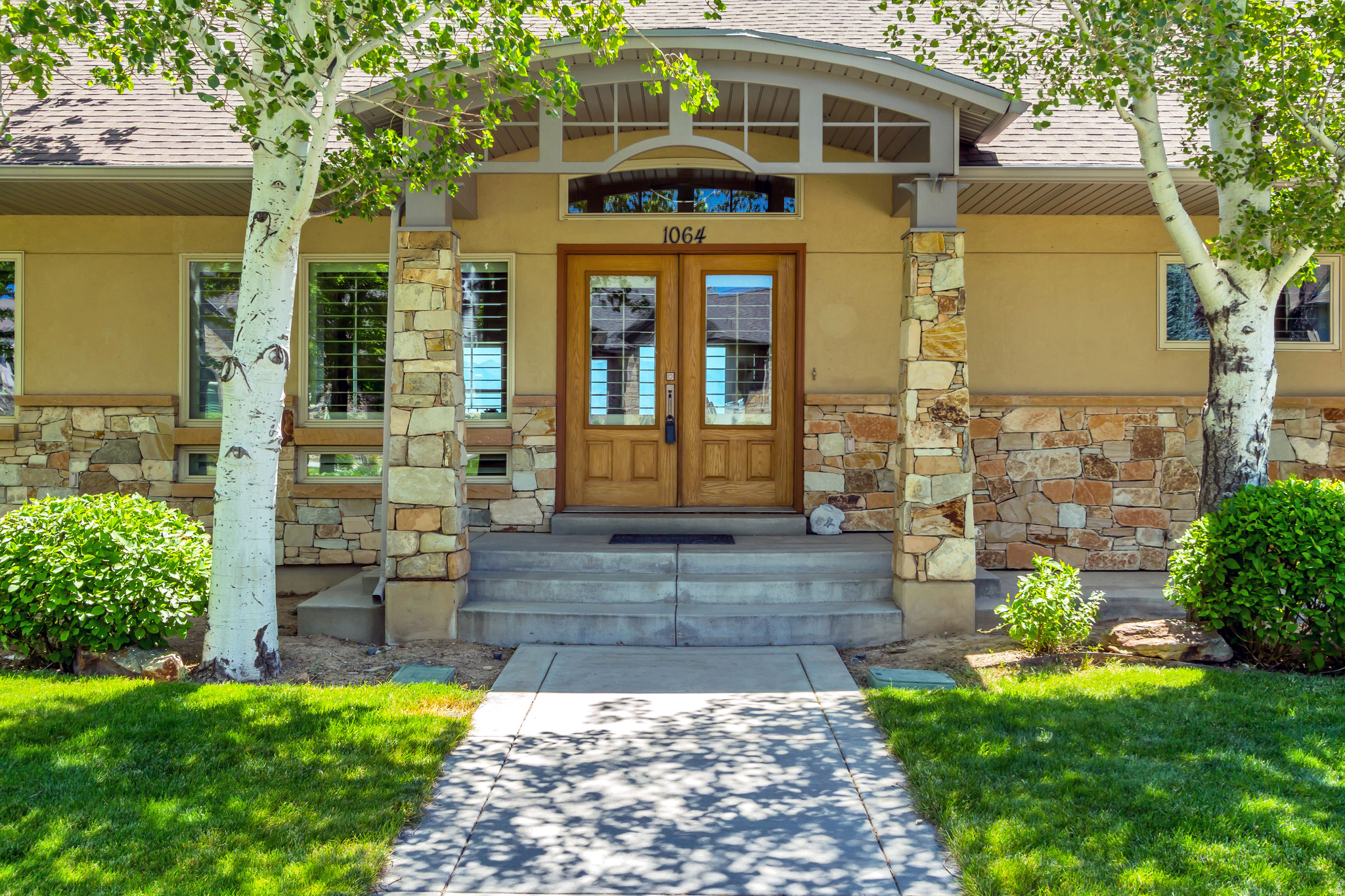 SARATOGA SPRINGS - Residential