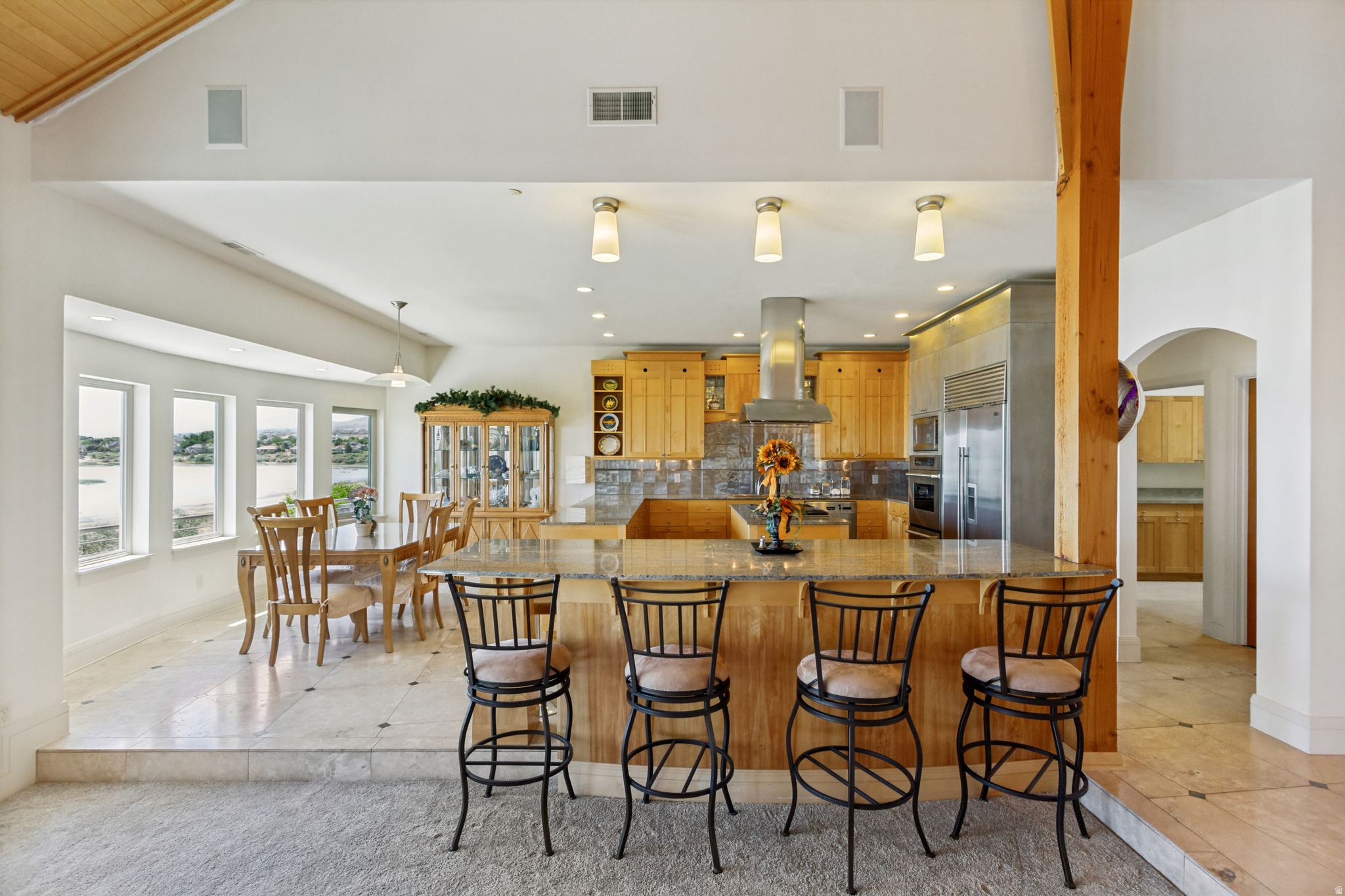 SARATOGA SPRINGS - Residential