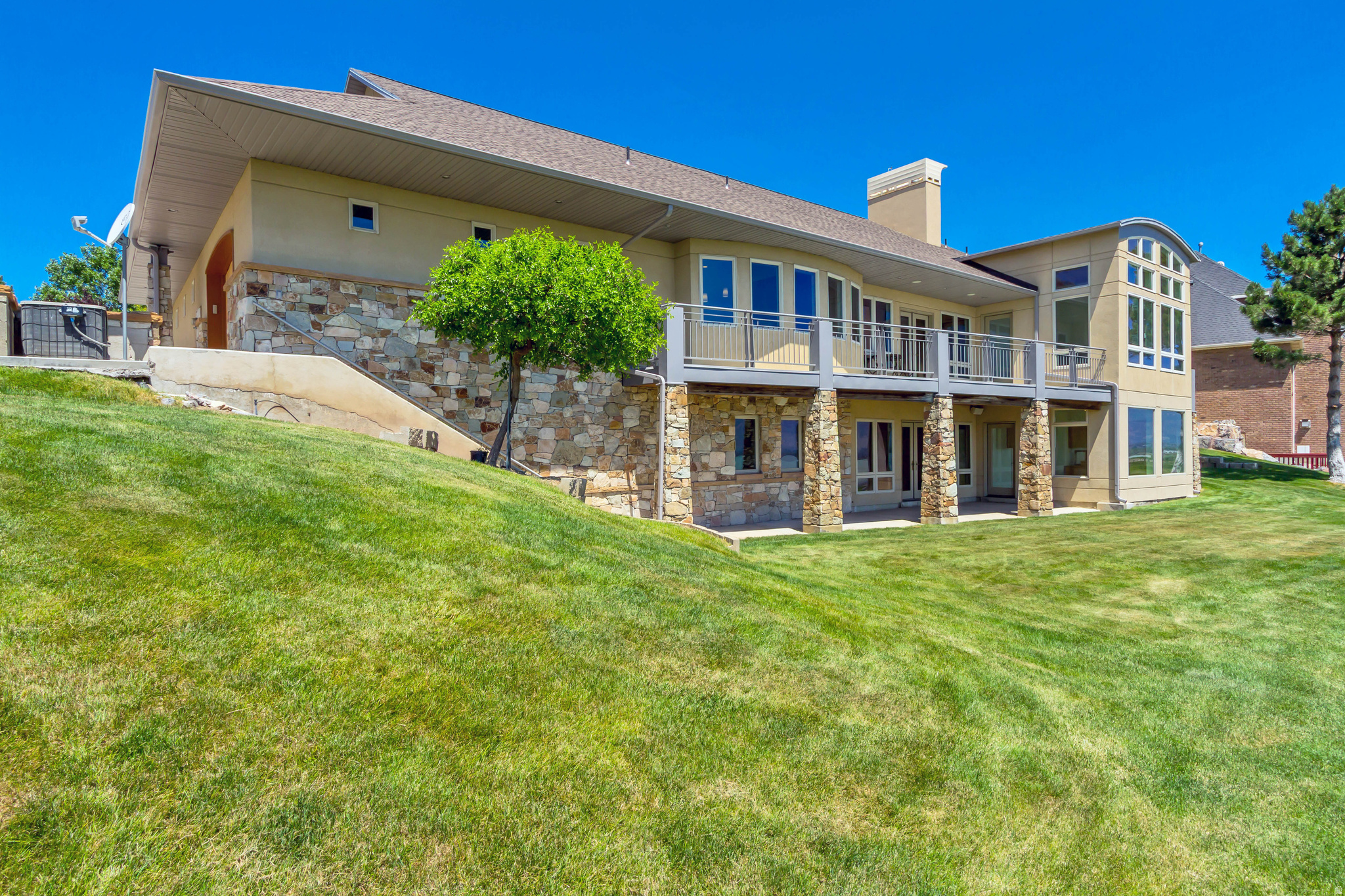 SARATOGA SPRINGS - Residential