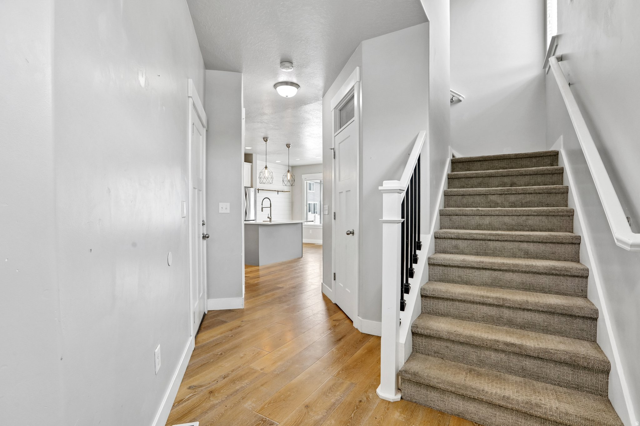 WATERS EDGE - Residential