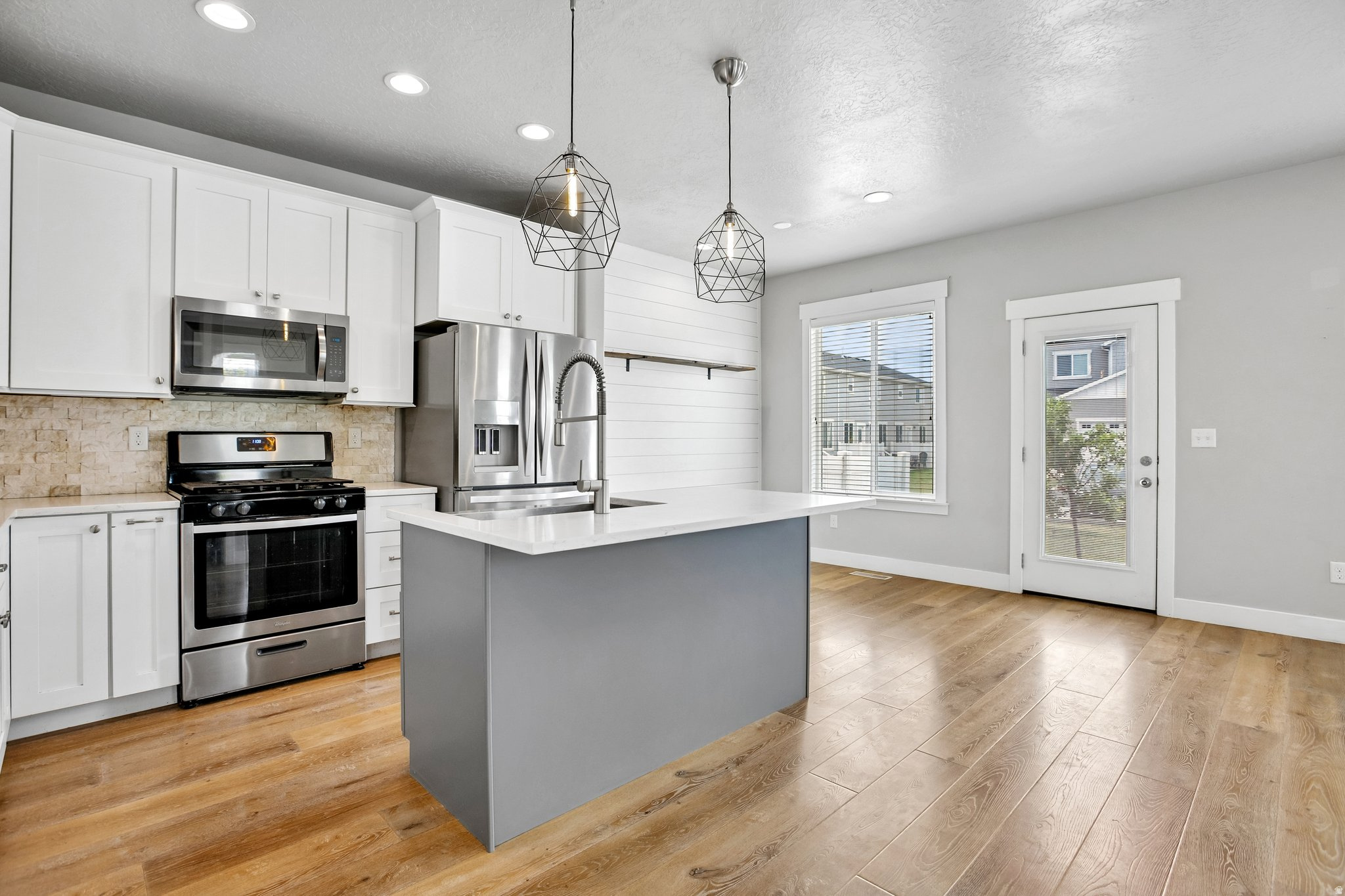 WATERS EDGE - Residential
