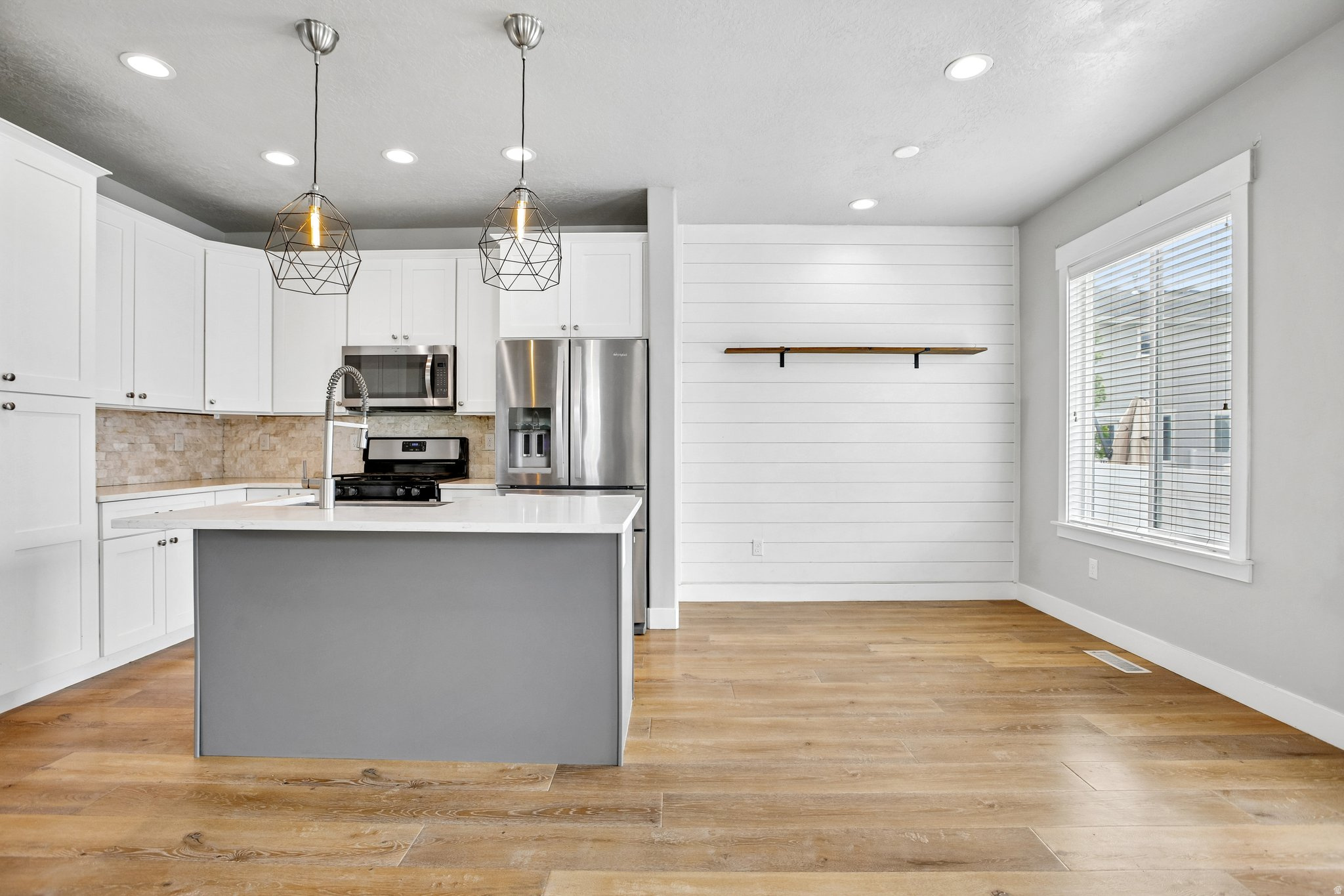 WATERS EDGE - Residential