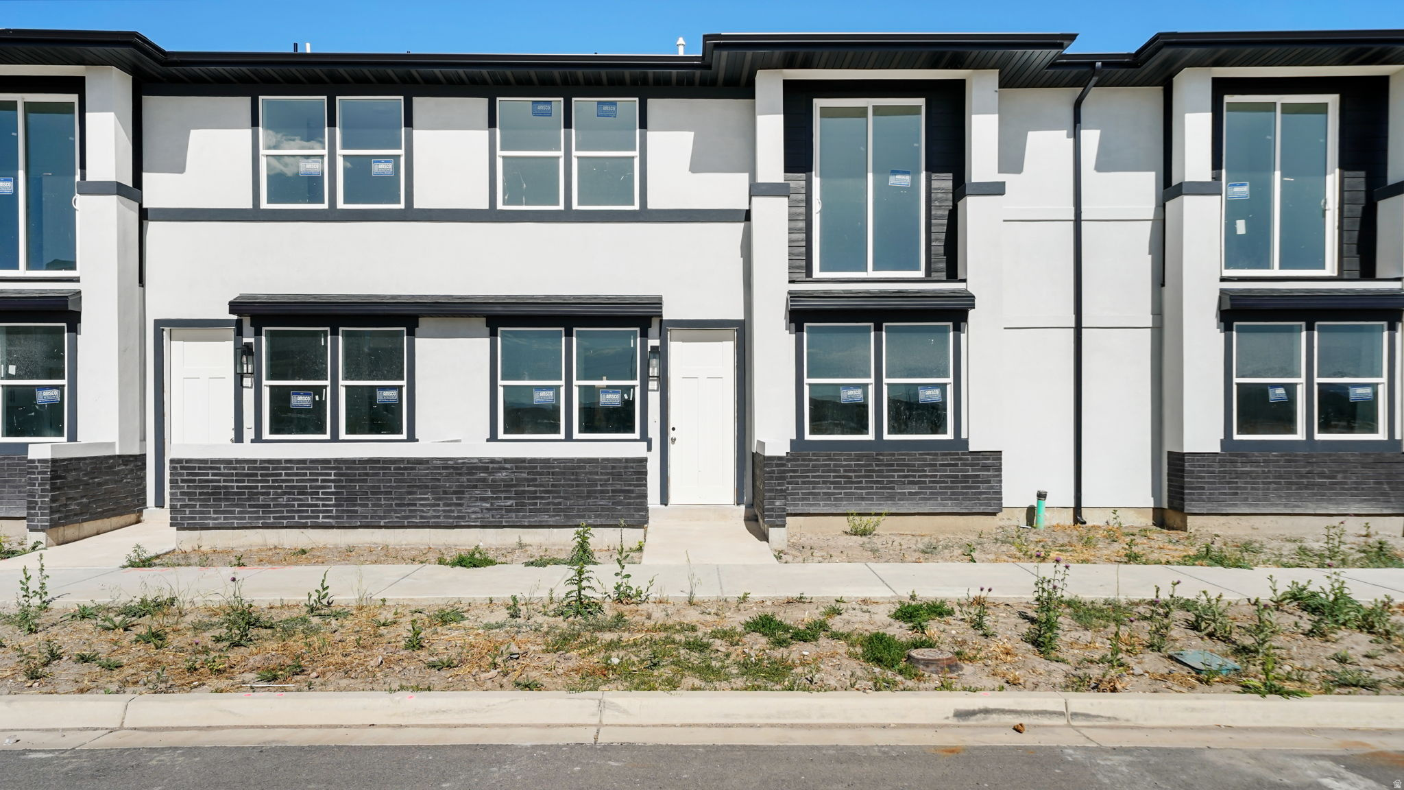 WESTFIELDS CENTRAL - Residential