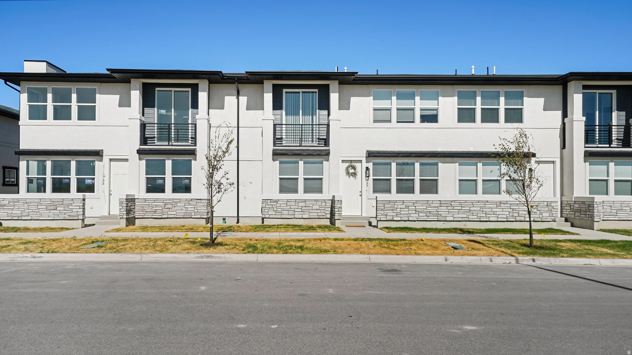 WESTFIELDS CENTRAL - Residential