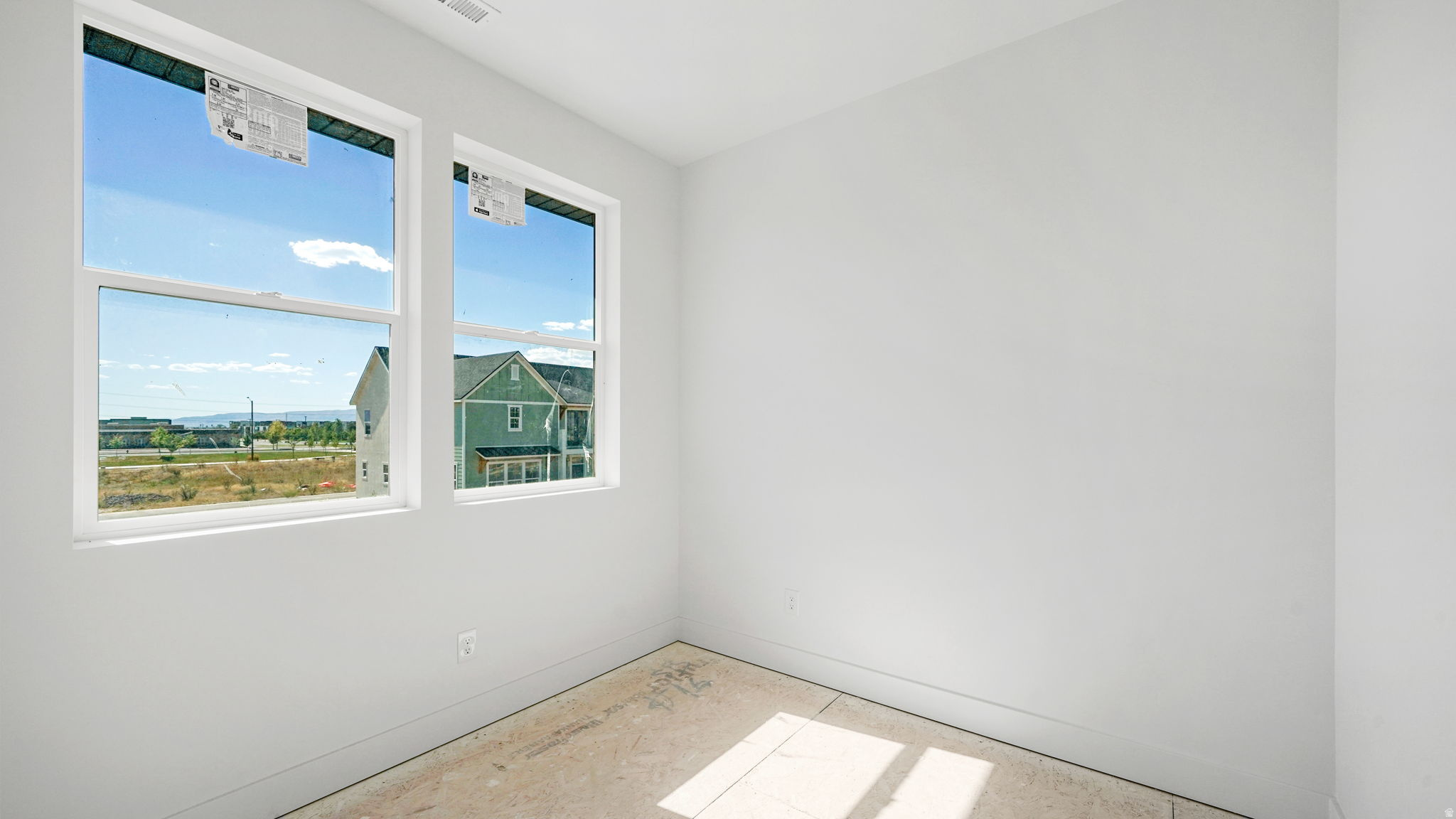 WESTFIELDS CENTRAL - Residential