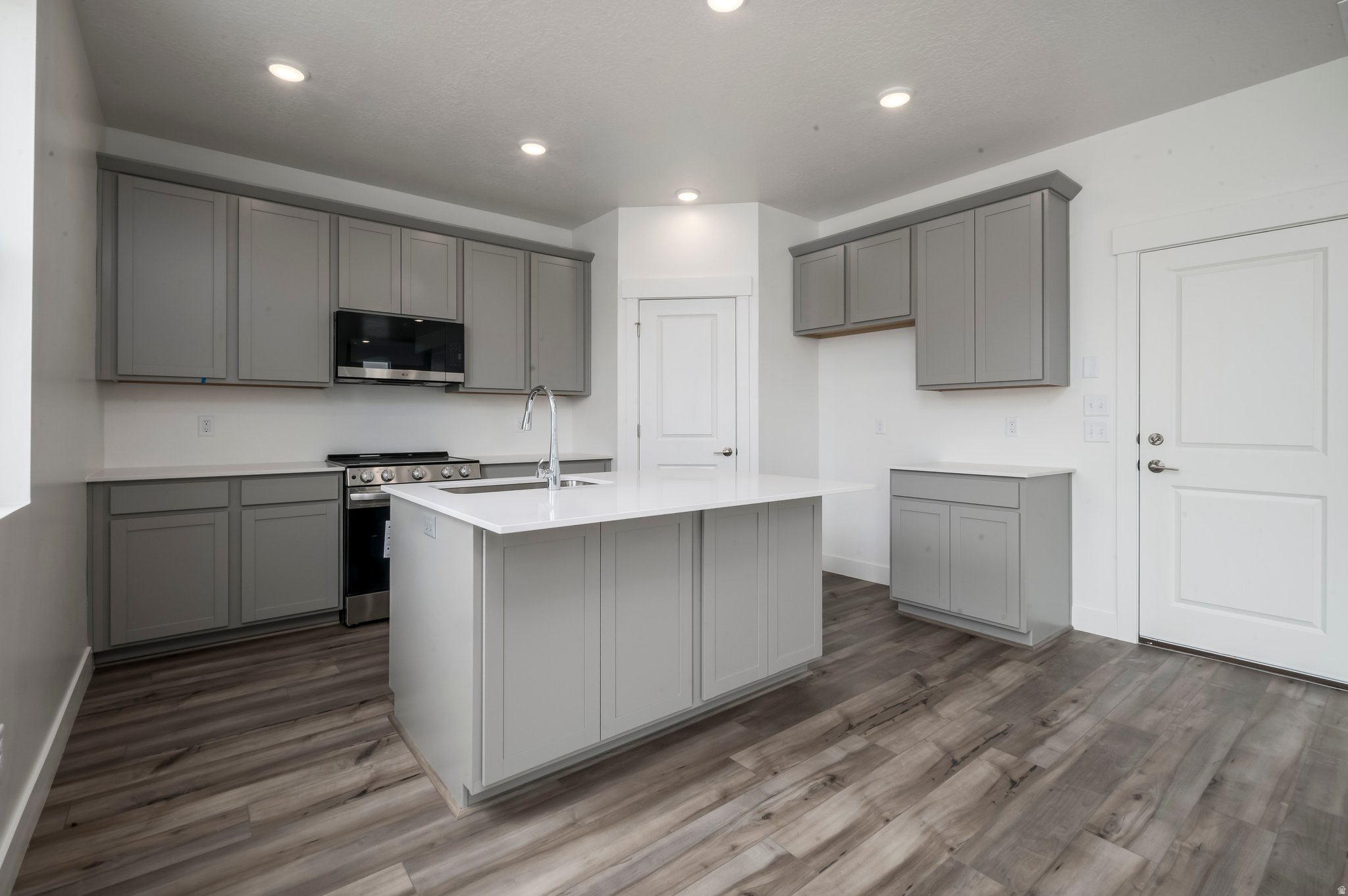 PIONEER MEADOWS - Residential