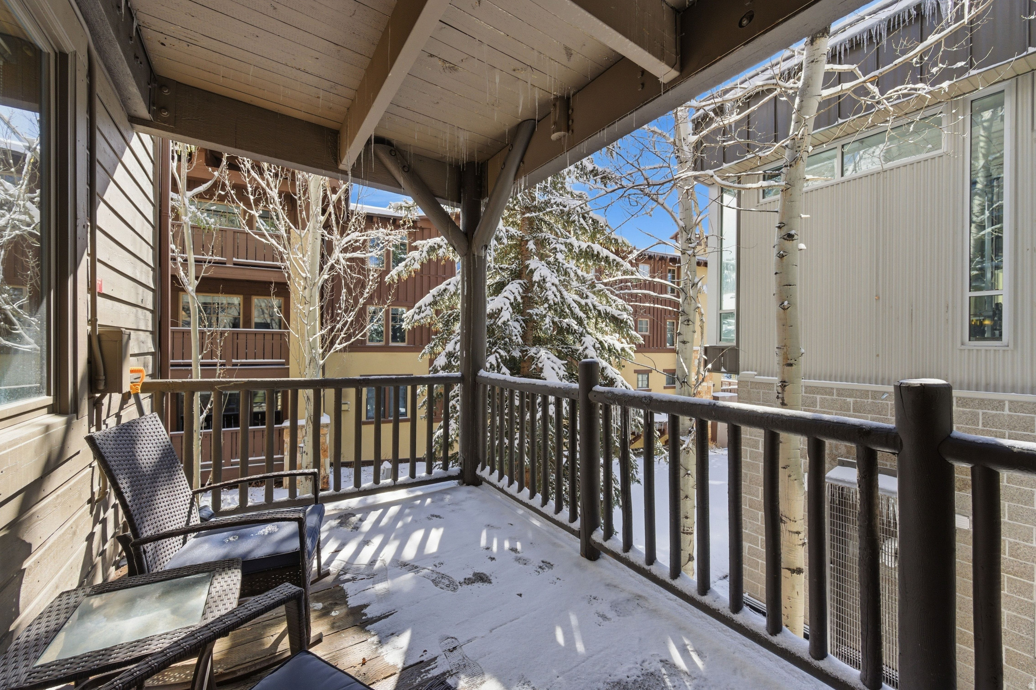 BLACK BEAR LODGE - Residential
