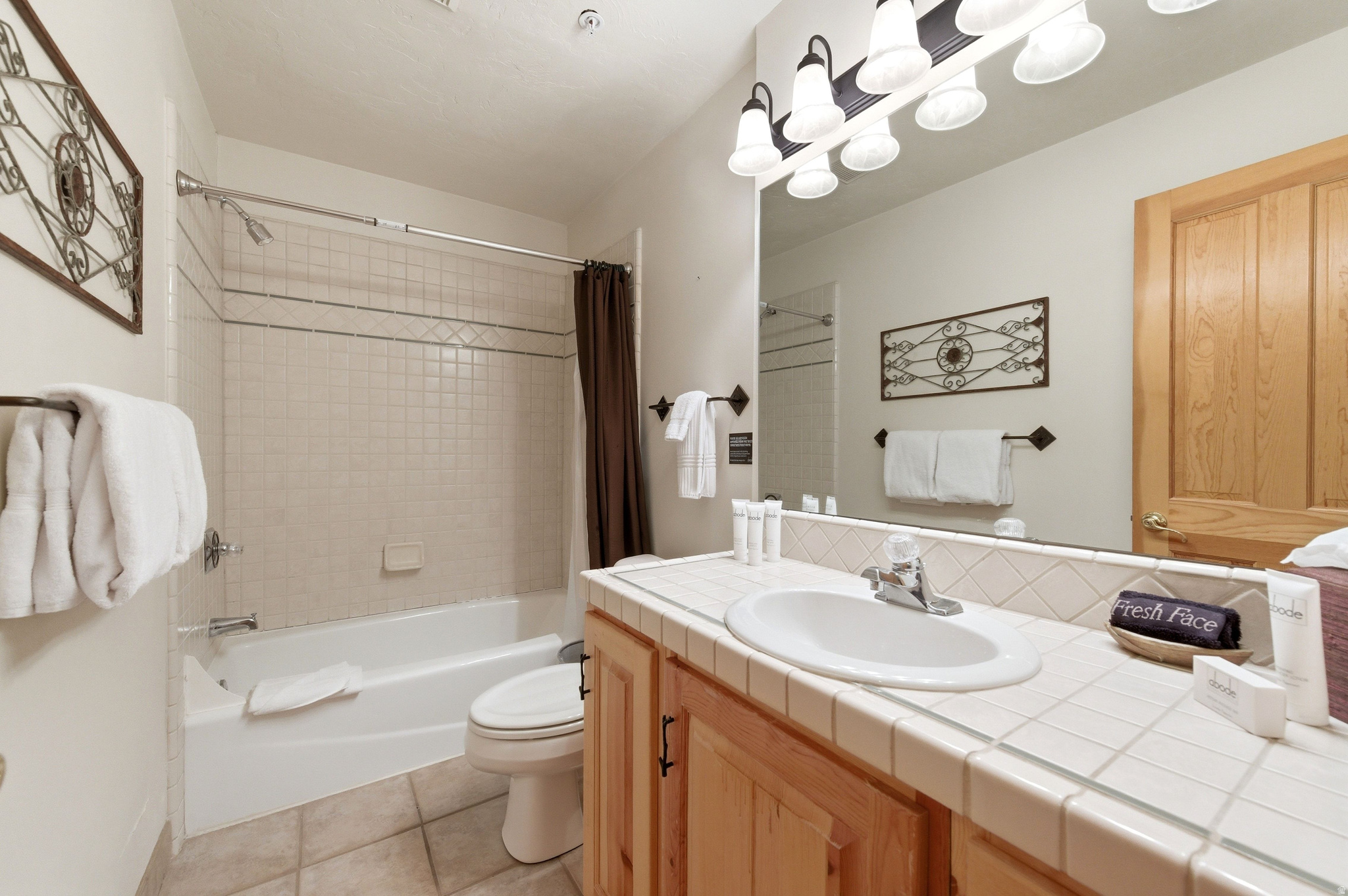 BLACK BEAR LODGE - Residential