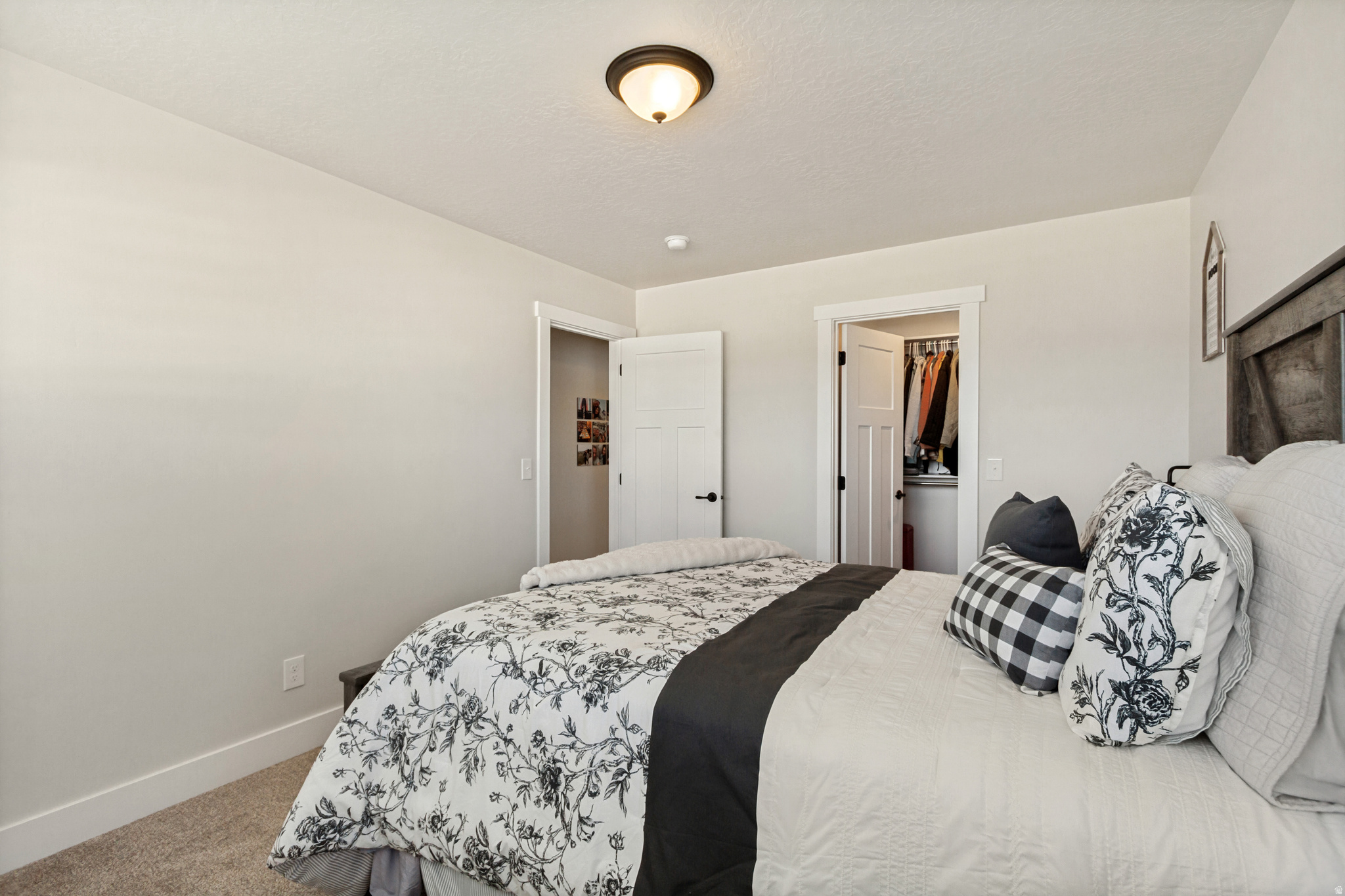 SUNRISE RANCH - Residential