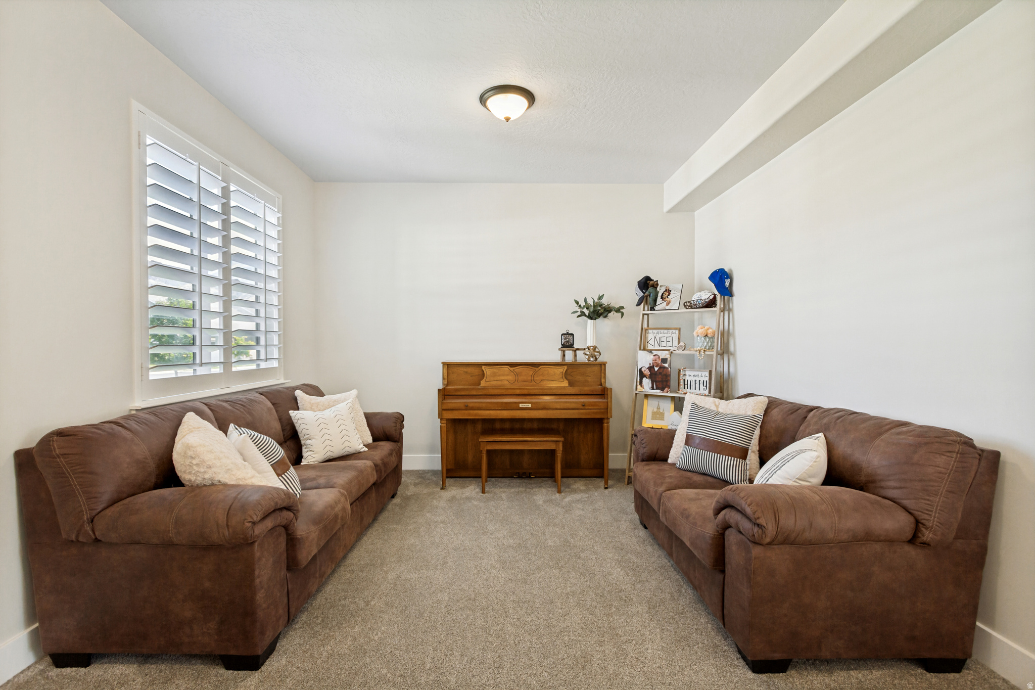 SUNRISE RANCH - Residential